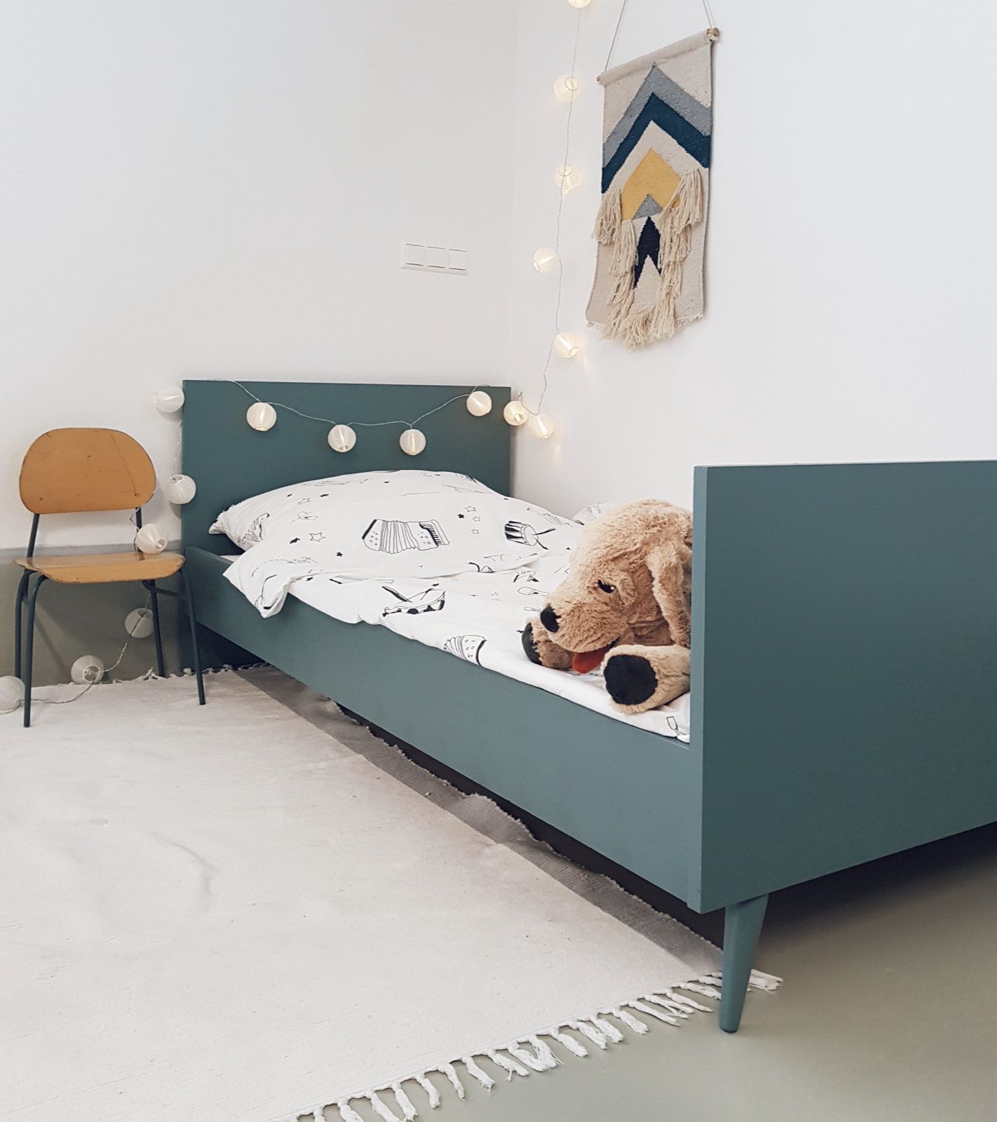 Retro Kinderbett blau, Ansicht 3