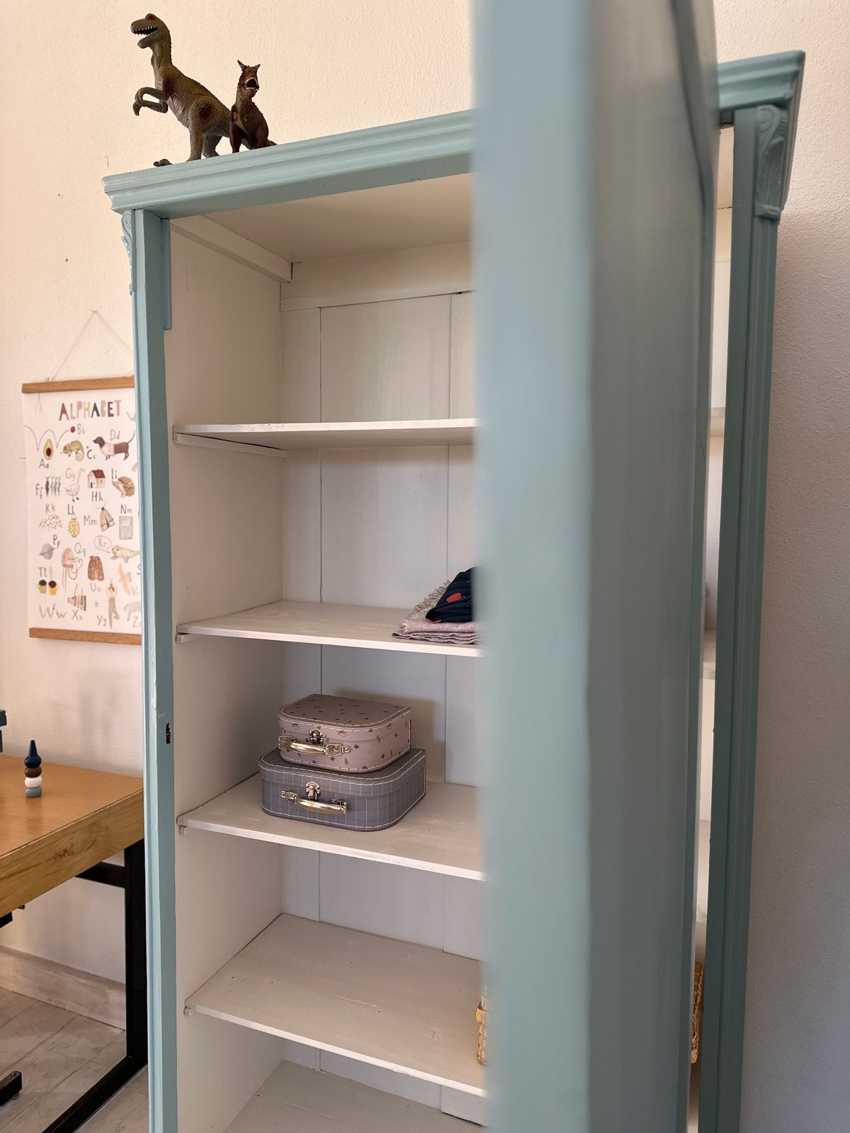 Vintage Kasten, 170 cm breit, Ansicht 3