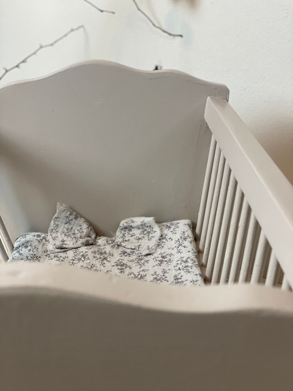 Puppenwiege, 56 cm breit, Ansicht 3