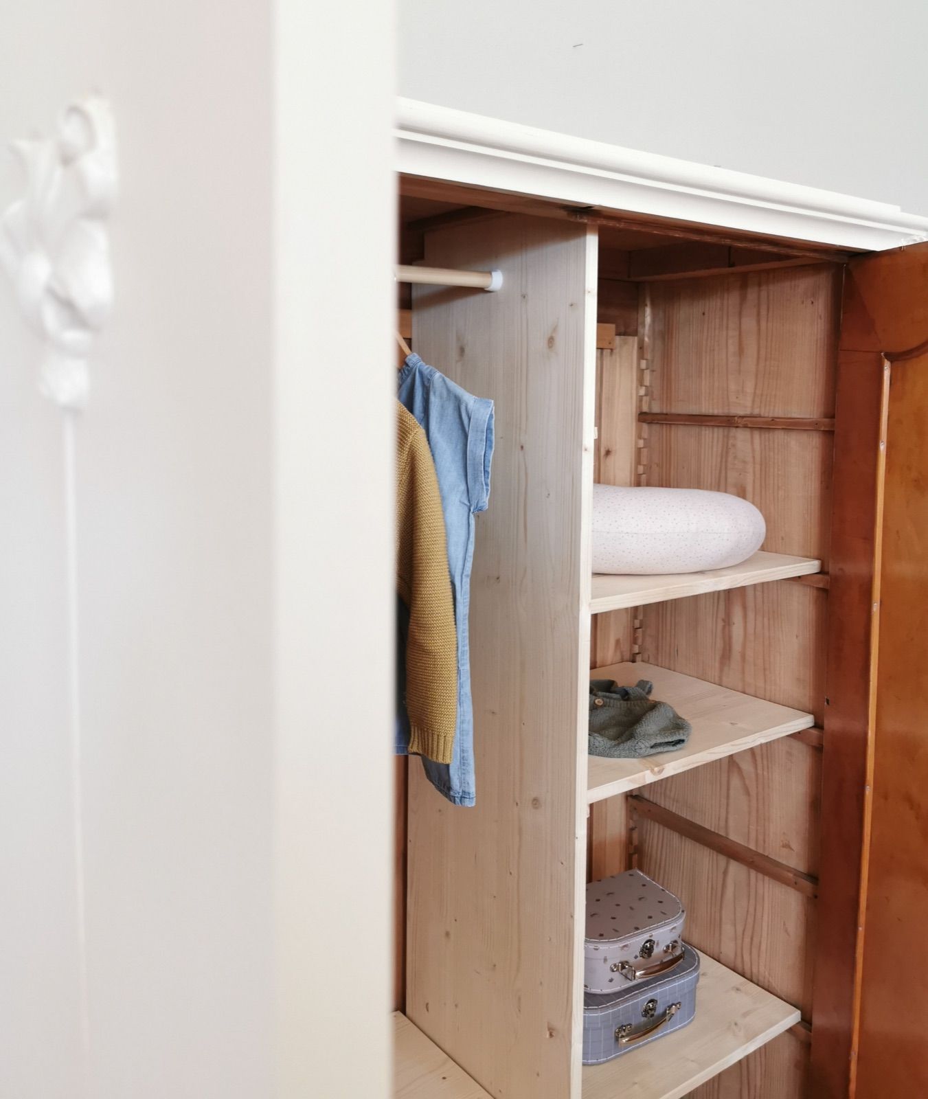 Vintage Kasten, 130 cm breit, Ansicht 9