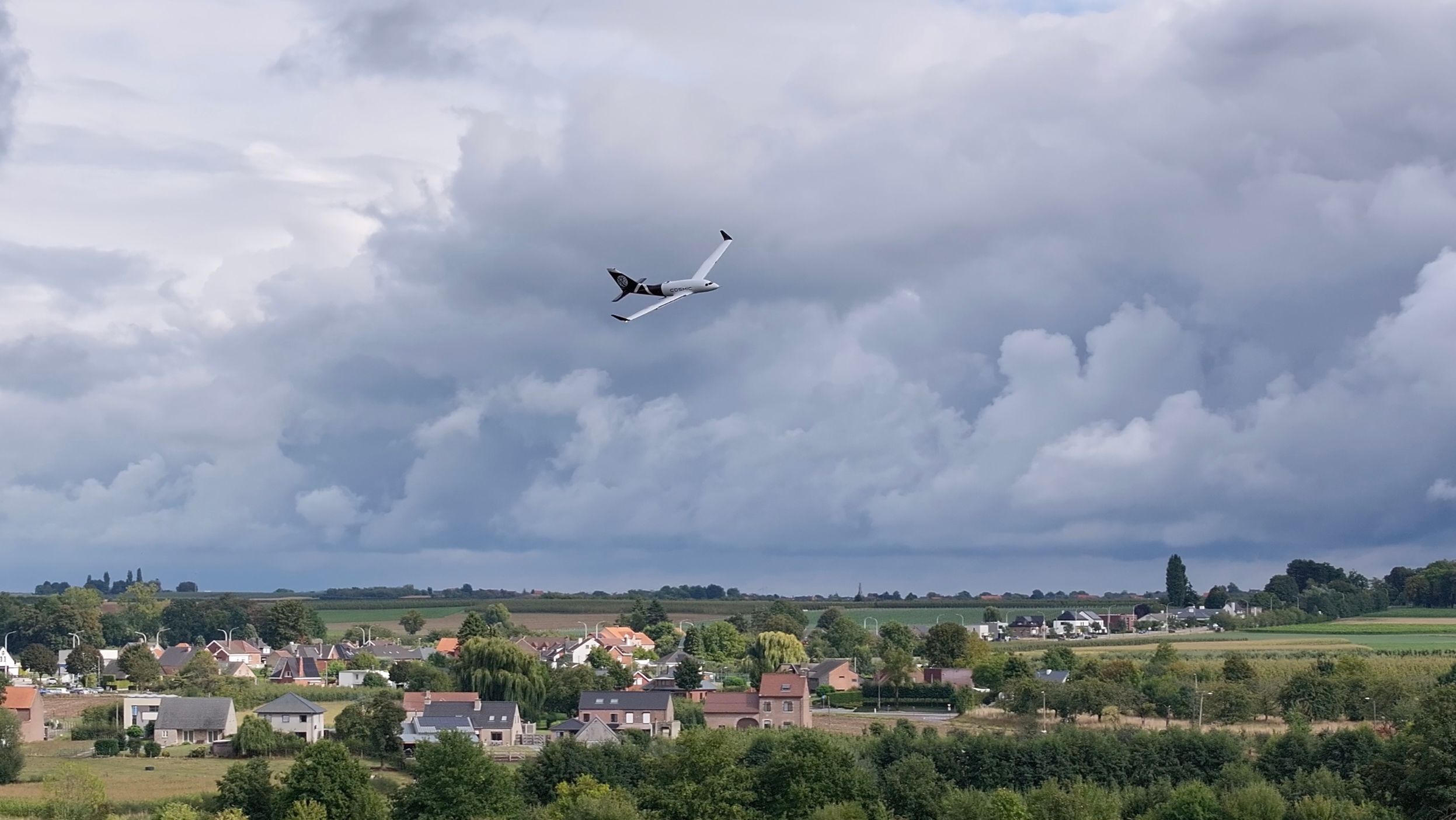 Cosmic Aerospace Debuts CX2 at Hangar & Flight Day in Belgium