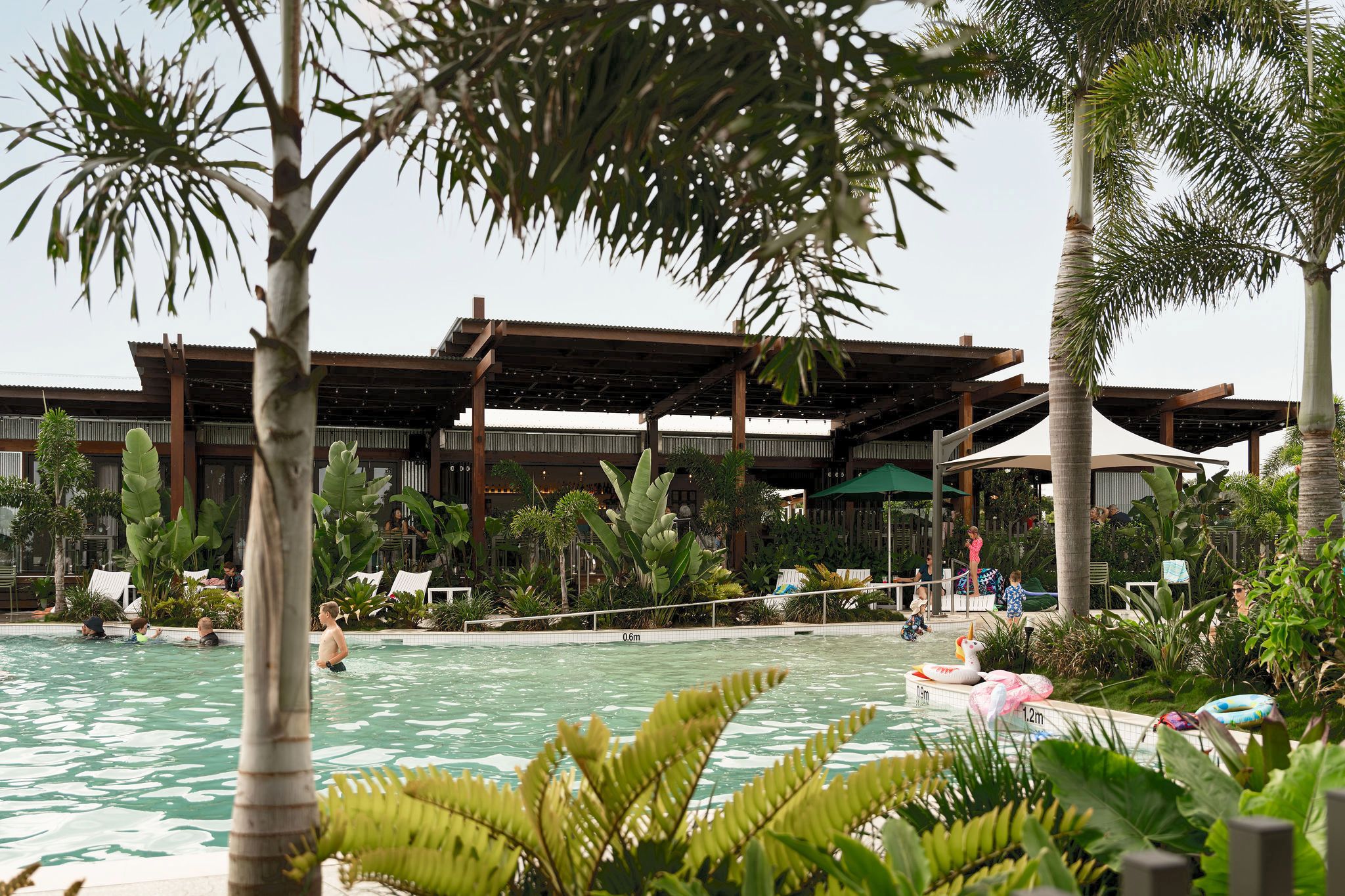 Resort and pool | Studio Hiller