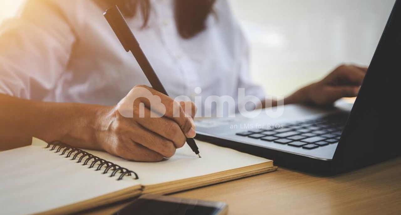 The Significance Of Immediate Feedback In Online Learning