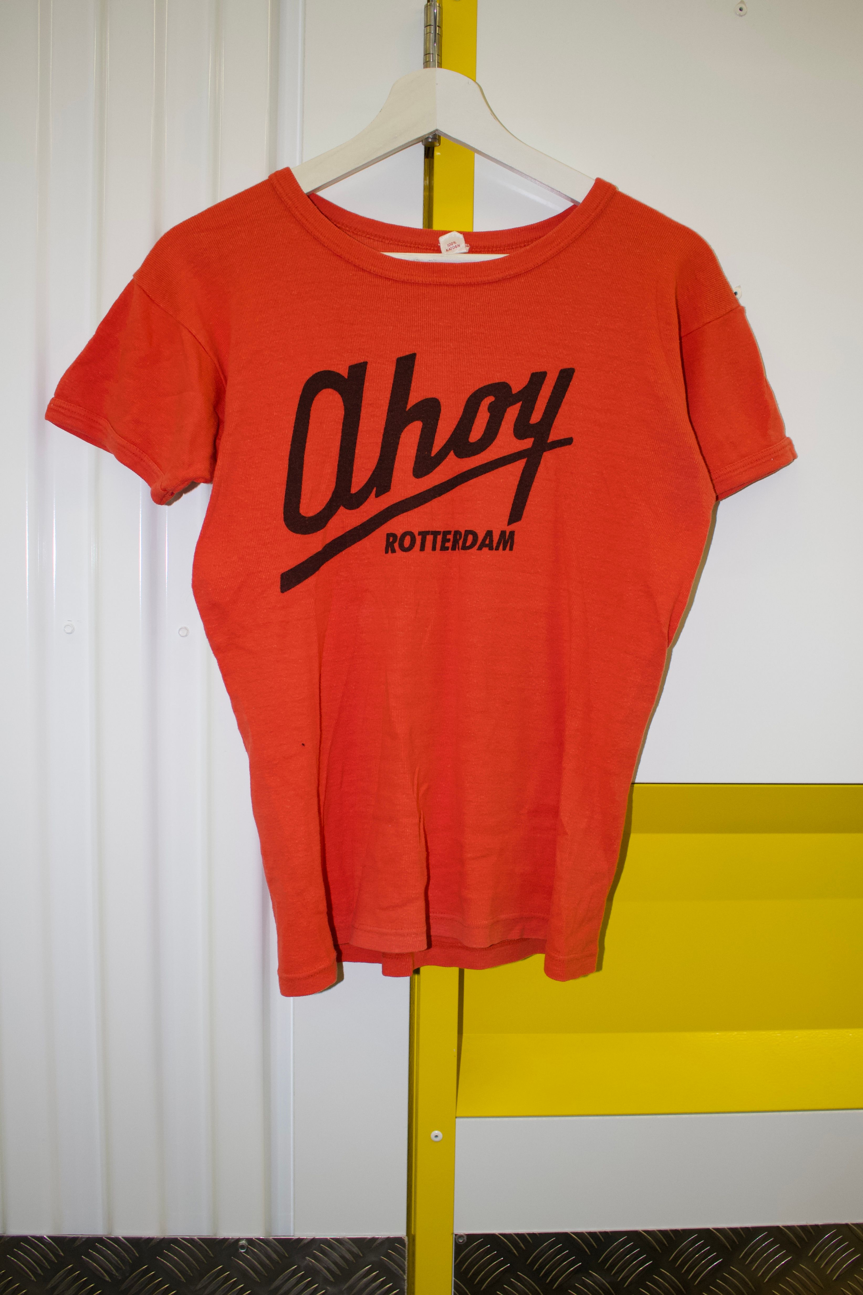 VINTAGE SHIRT CARROUSEL