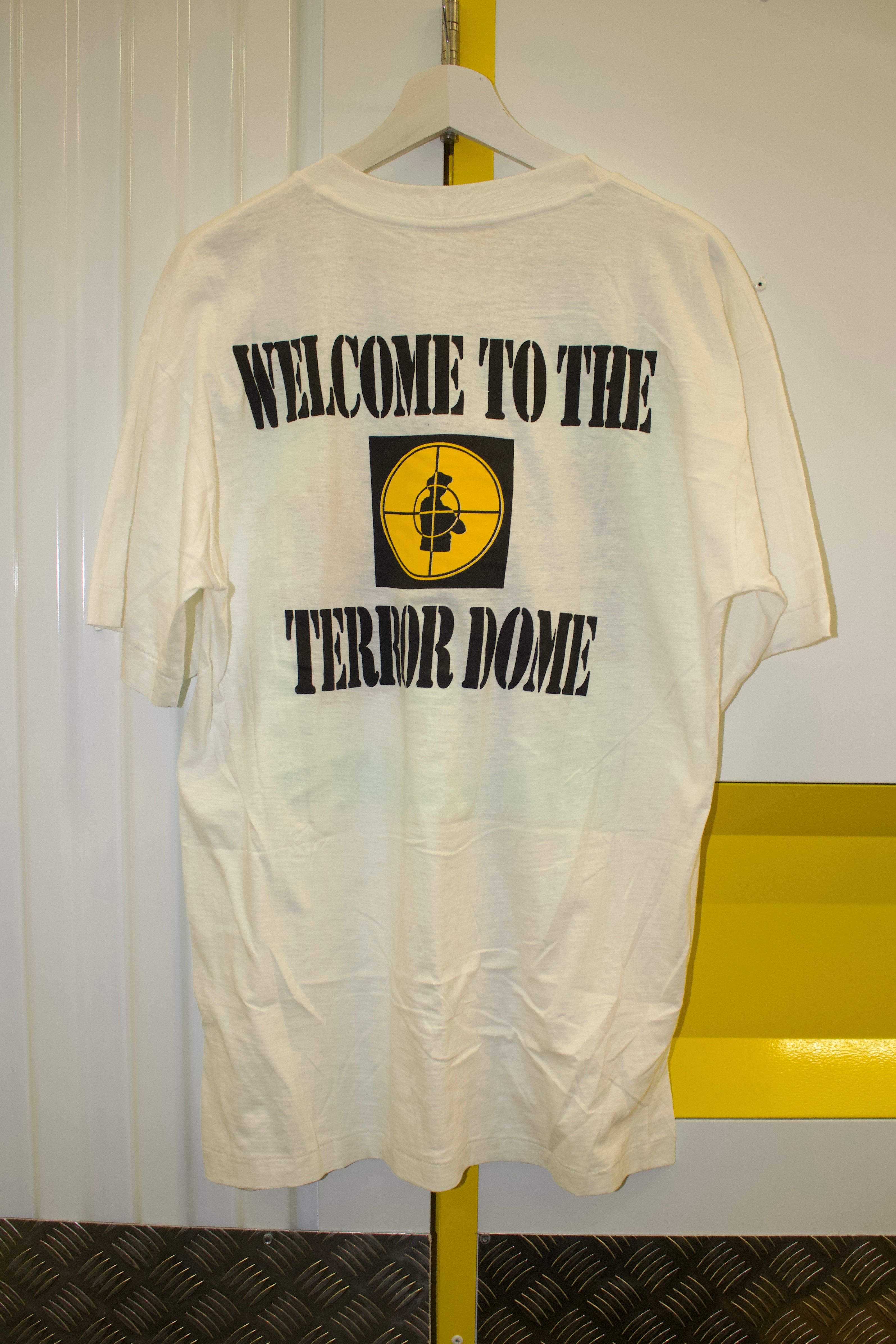 SHIRT CARROUSEL