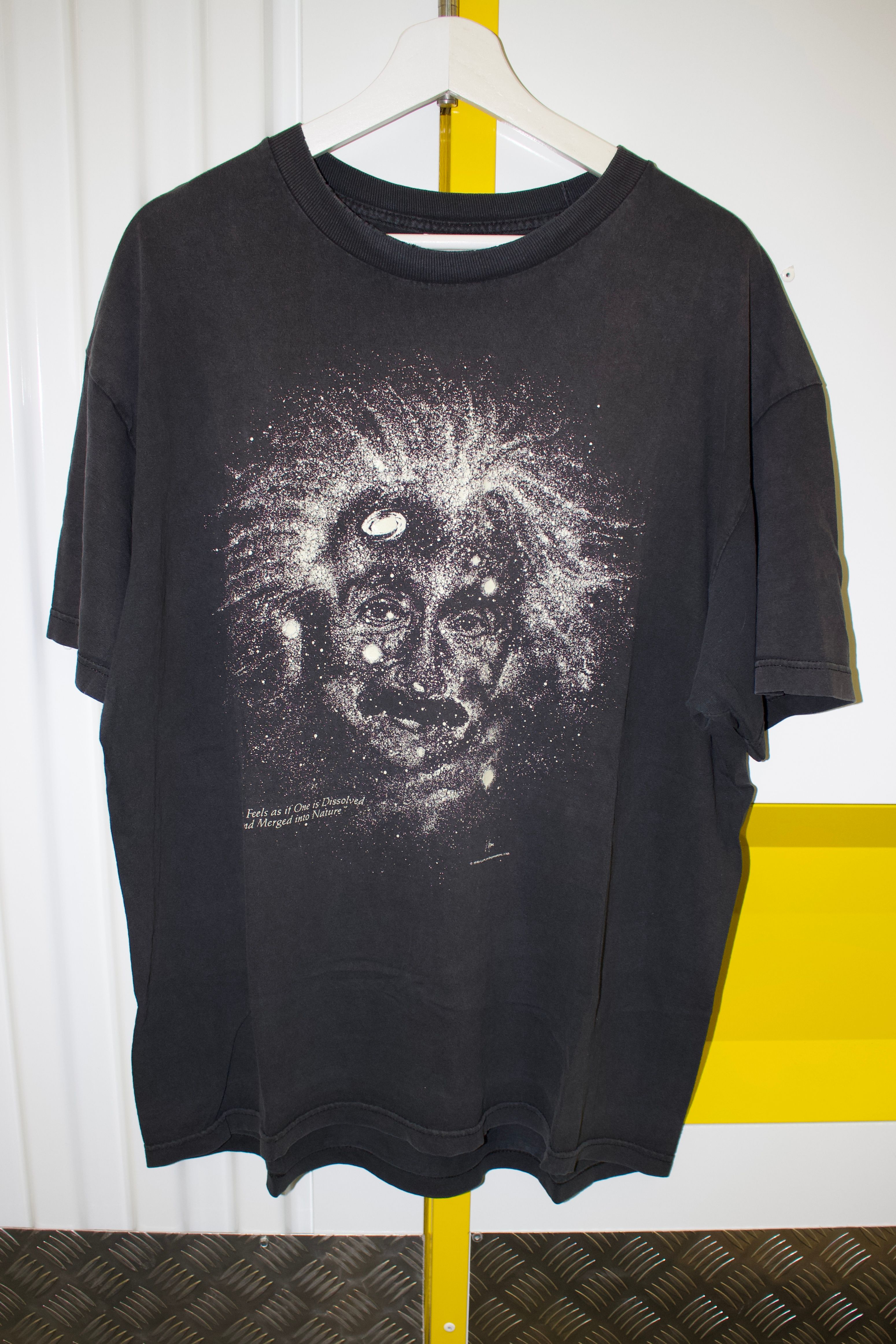 SHIRT CARROUSEL