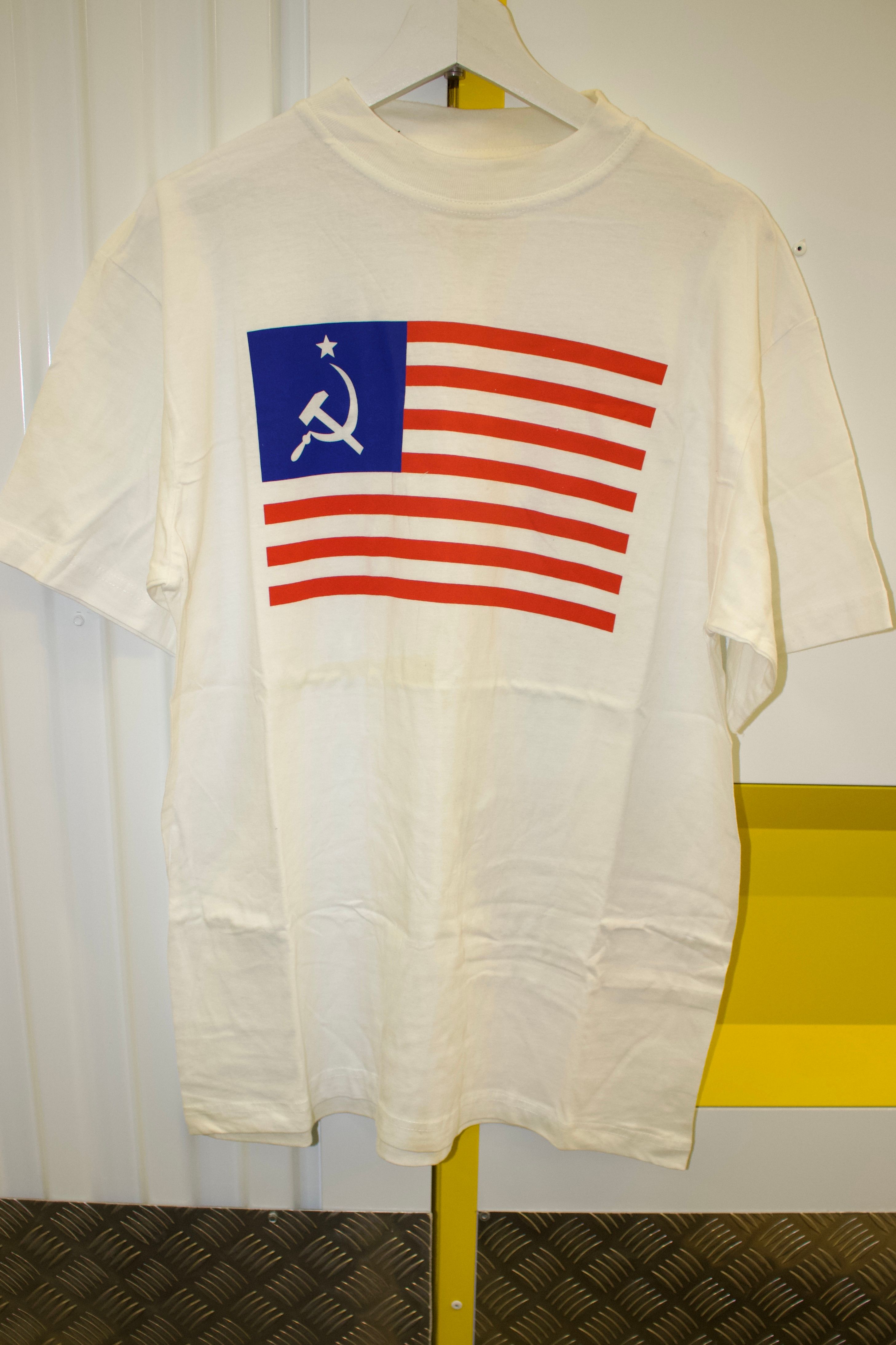 SHIRT CARROUSEL
