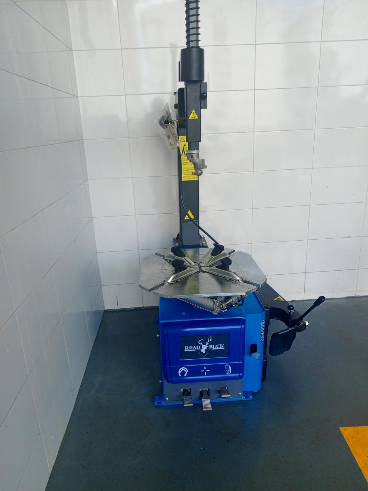 Car Tyre Changer GT325