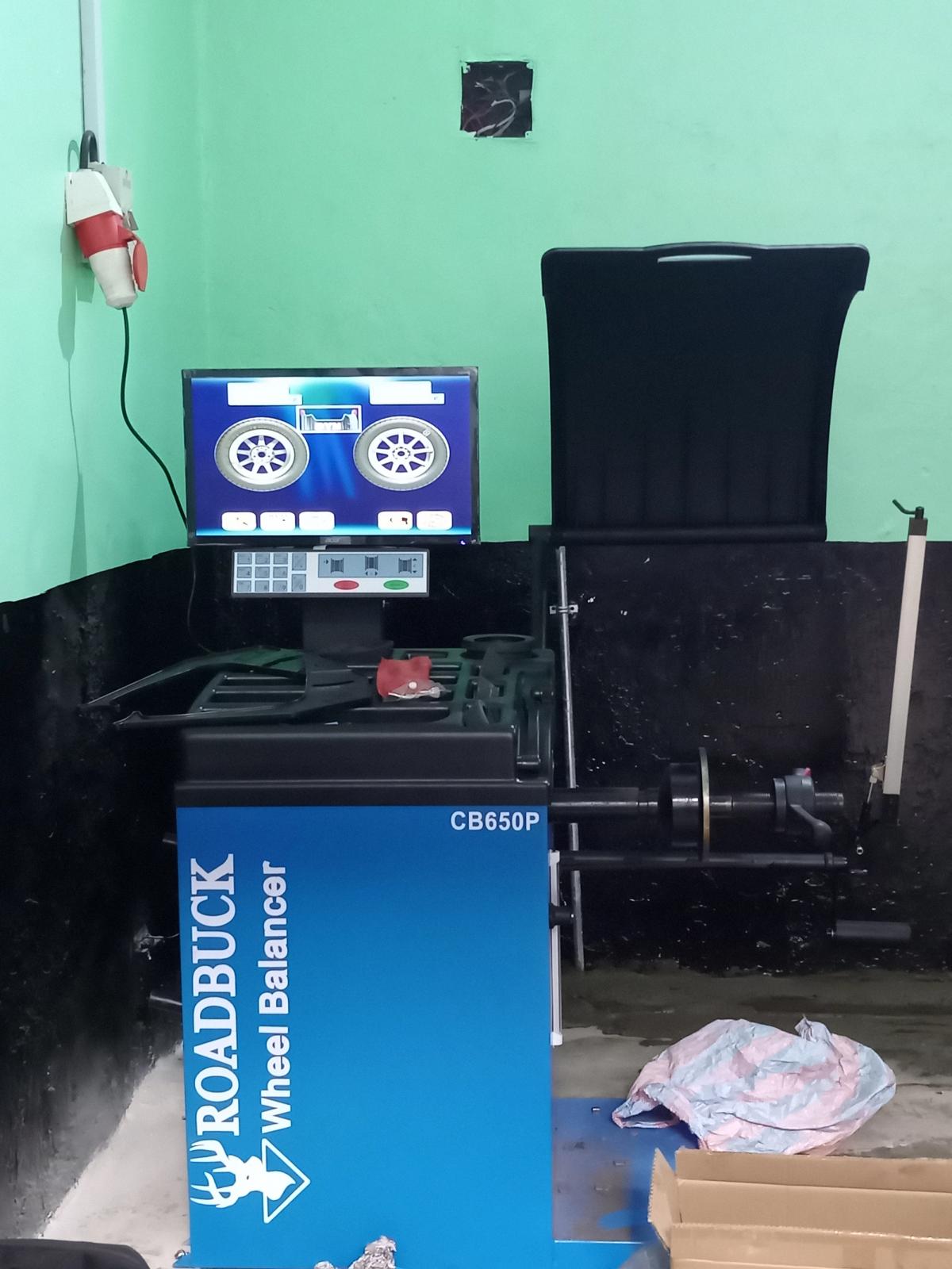 Car Wheel Balancer CB650 / CB650P