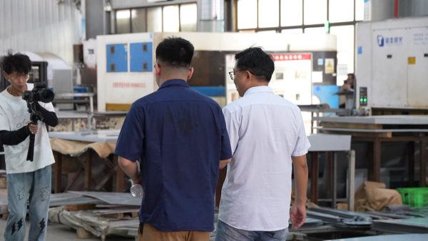 The Hidden Cost of "Cheapest": A Guide to Smarter Supplier Selection