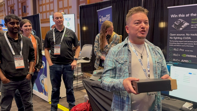 Howard Van Der Wal demoing Ascender Pro at the CIQ booth at Open Source Summit 2026