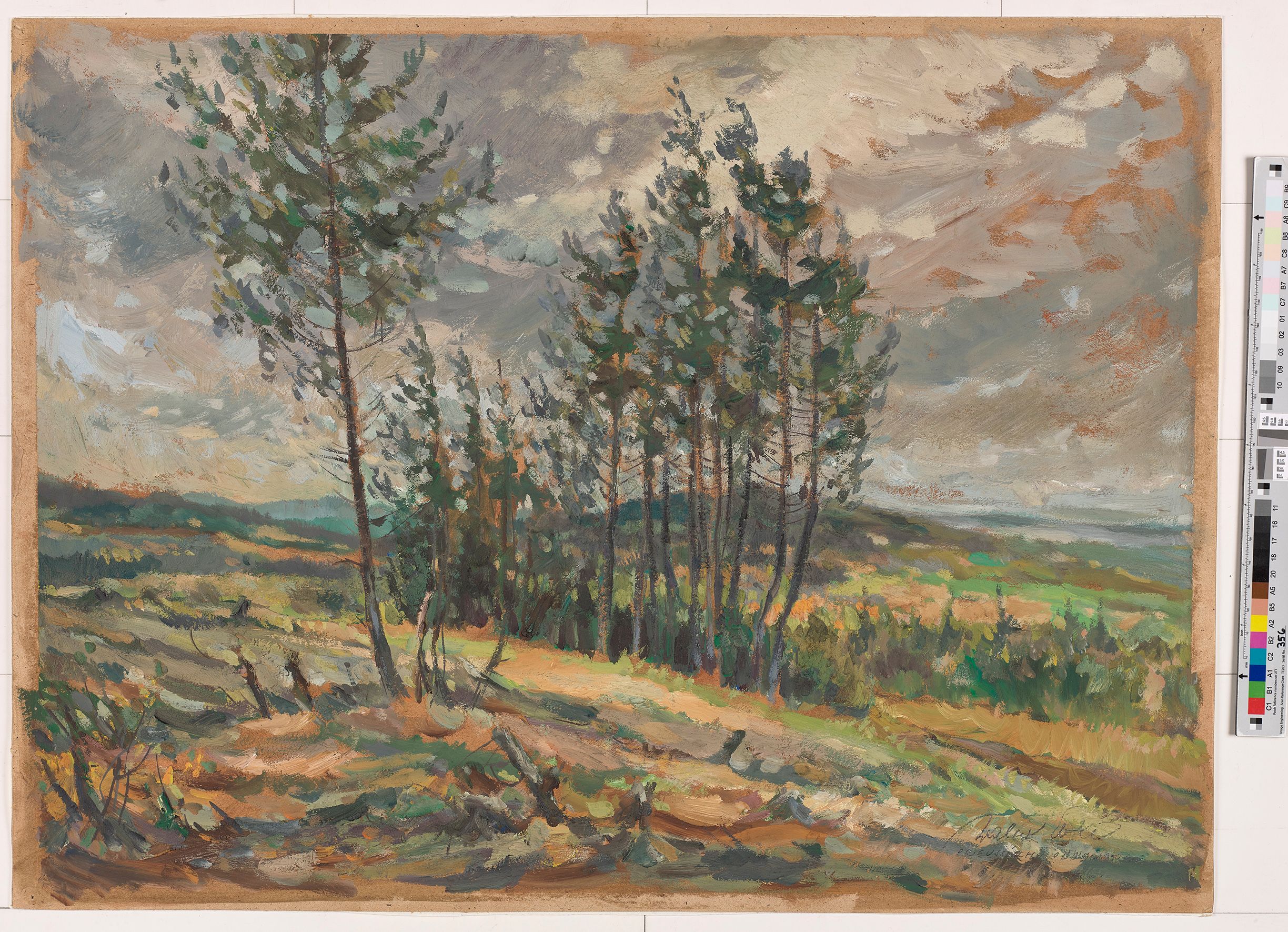 Landschaftsmalerei im Herbst. Wenige Bäume in der Mitte und kleine Berge im Hintergrund. 