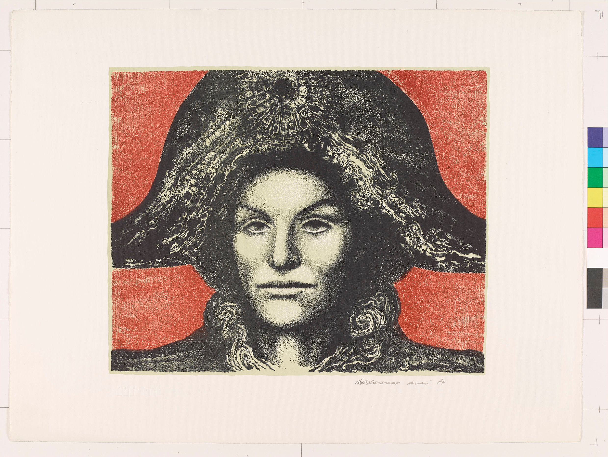 Portrait von Harlekin mit einem pompösen Hut und einem Mantel mit auffälligem Kragen. Auf rotem Untergrund.