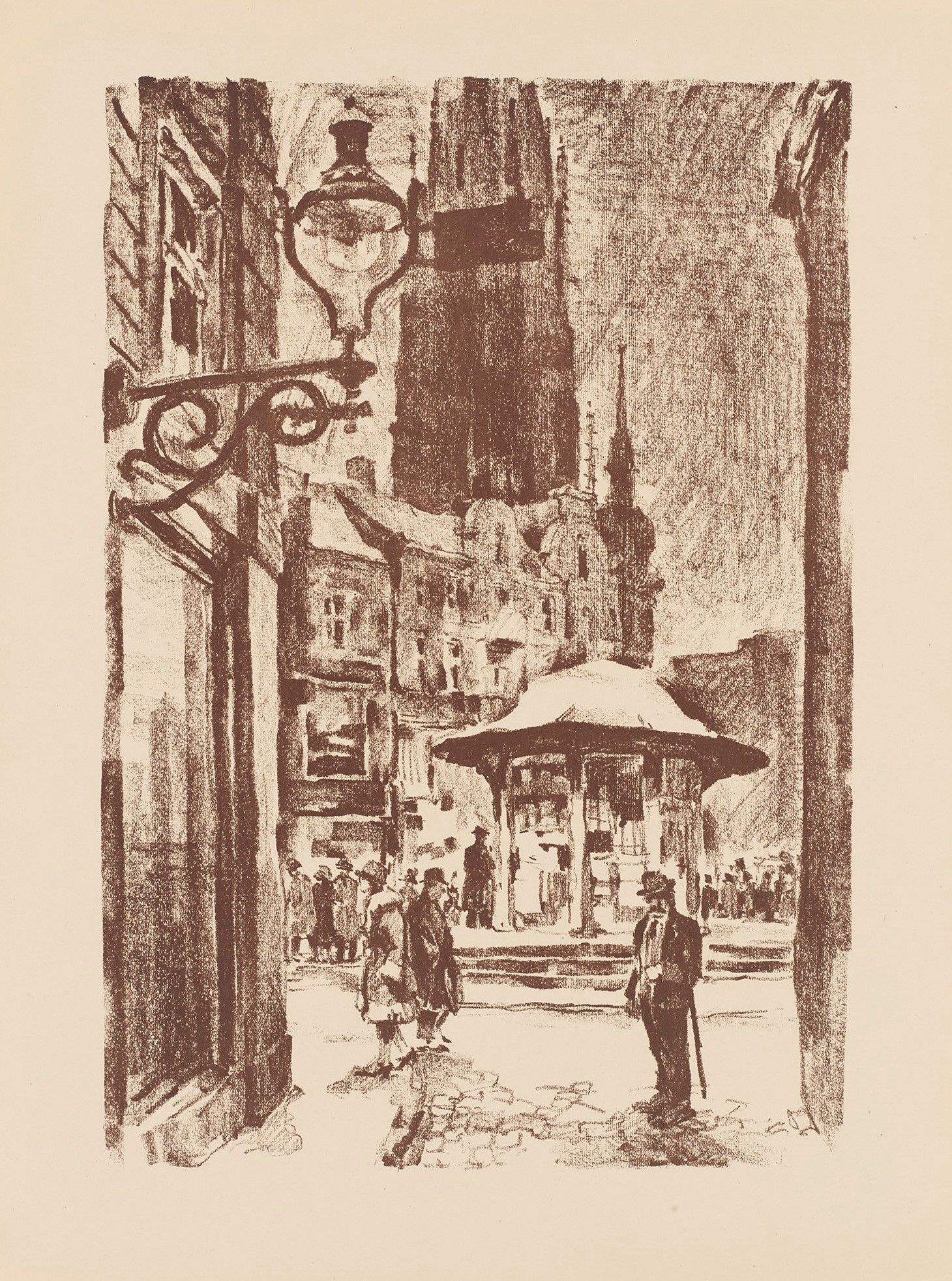 Zeichnung eines Platzes aus einer Gasse mit spazierenden Menschen. Die Männer tragen einen Anzug und einen Hut. In der Mitte des Platztes steht ein Pavillon. 