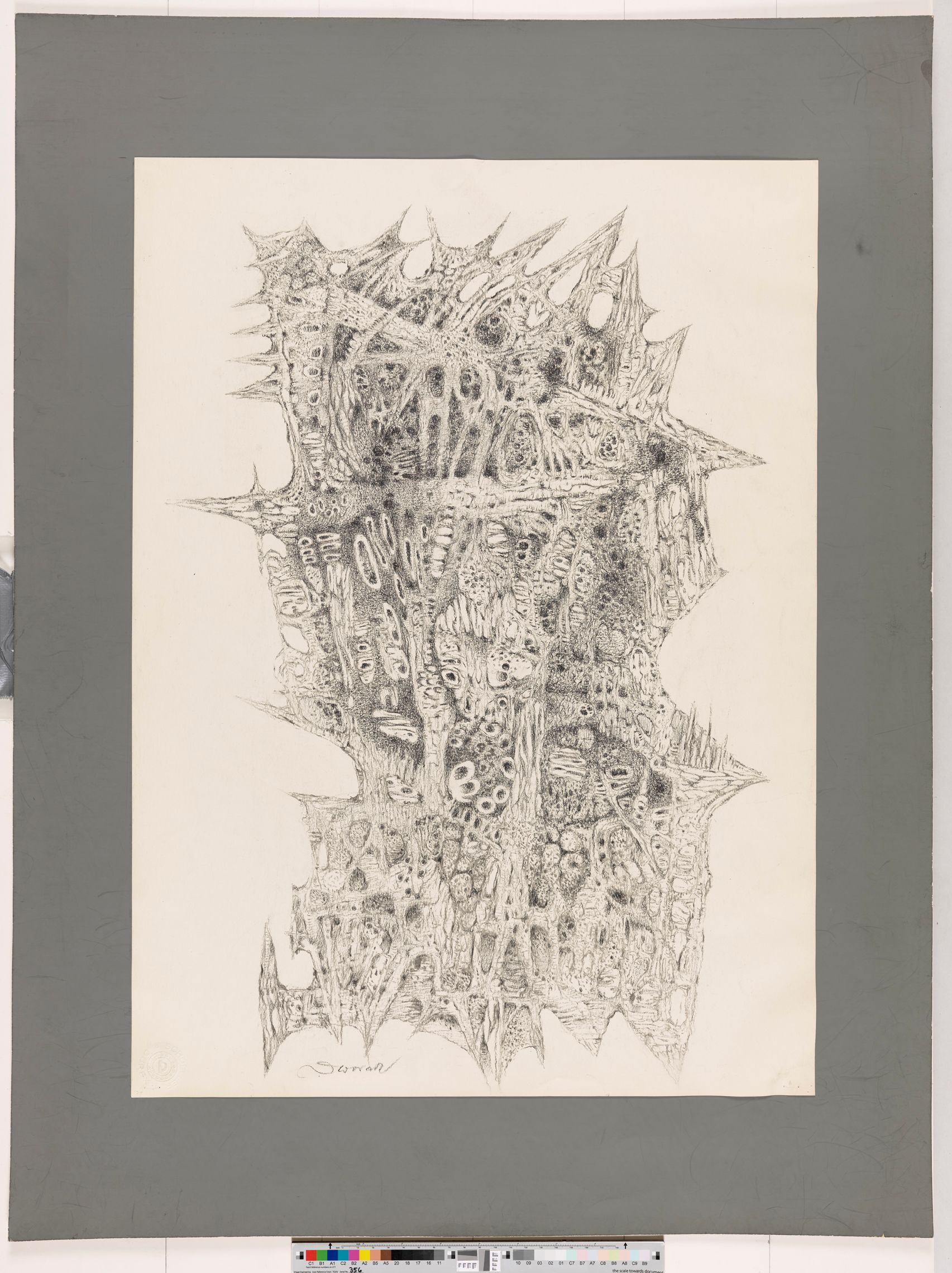 Abstrakte Zeichnung. Eine Fläche mit spitzen und eckigen Seiten. Innen sind miteinander vermischte Formen (Formen: Kreis, Dreieck, Strich, Viereck, Rechteck, Schräge).