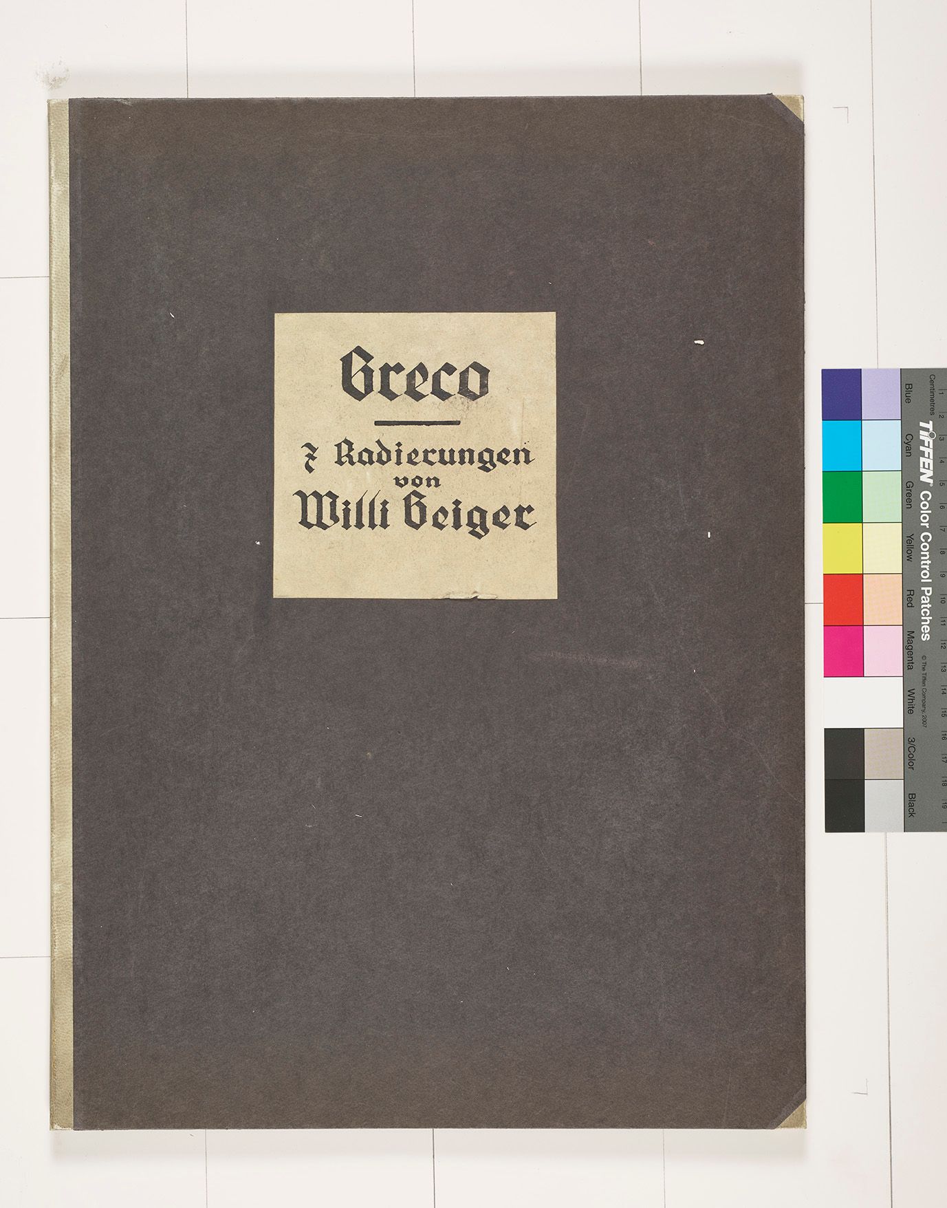 Mappen Cover. Mit Titel und Künstlername.