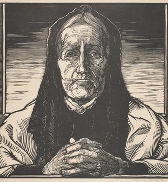 Portrait einer alten, betenden Frau mit einer Kopftuch und einem Gewand (Schwarz-Weiß).