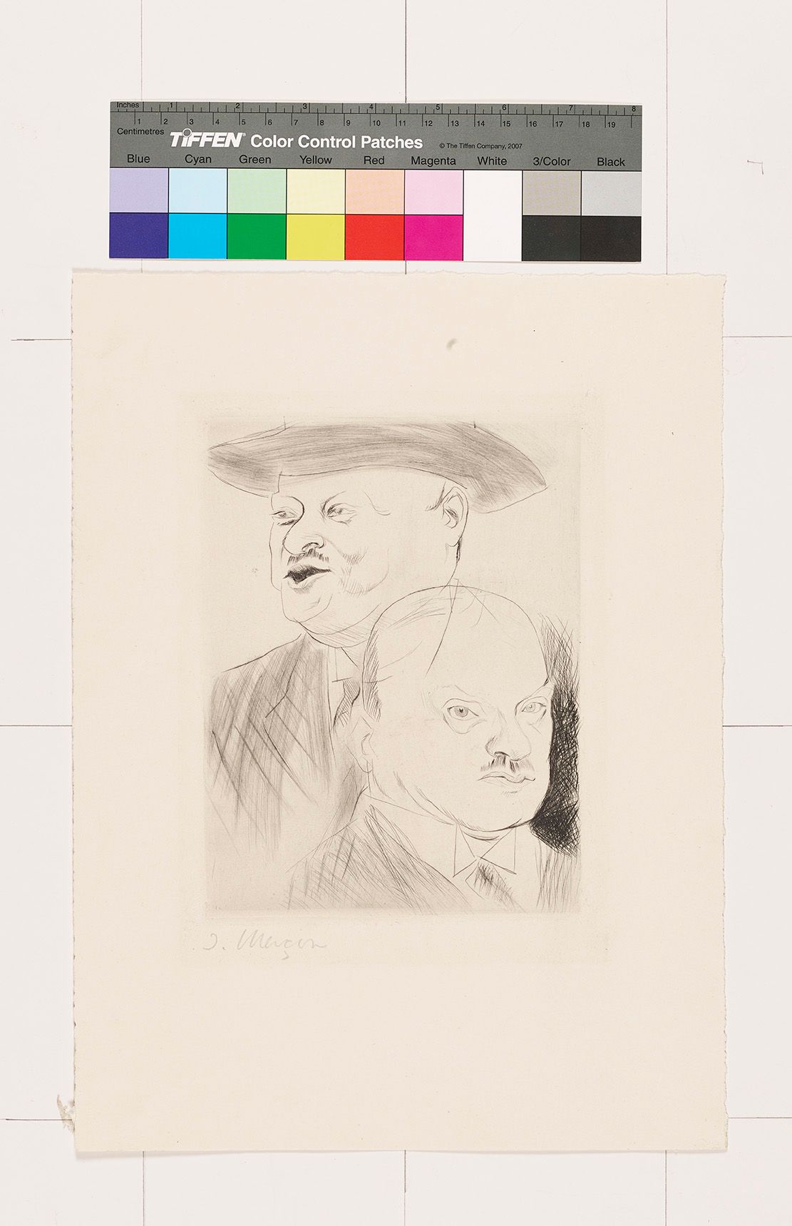 Zwei Portraits des deutschen Politikers Gustav Stresemann. Im Oberen blickt er nach links und hat einen Hut auf. Im unteren Portrait ist er ohne Hut und blickt nach rechts.