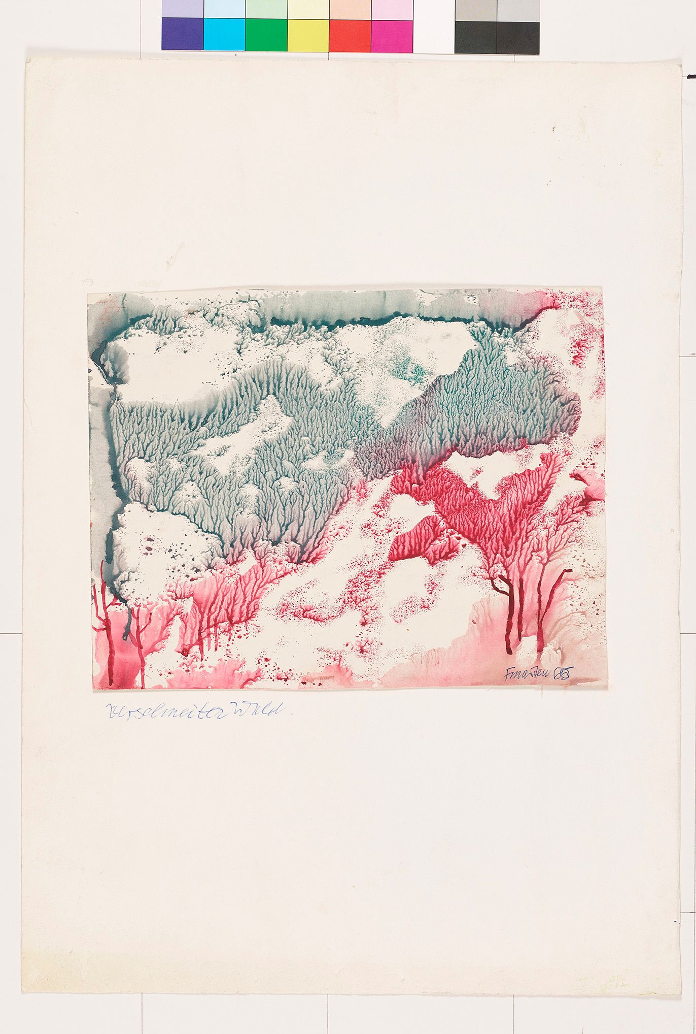 Die Verästelungen von verlaufener blauer und rosa Farbe erinnern an Bäume.