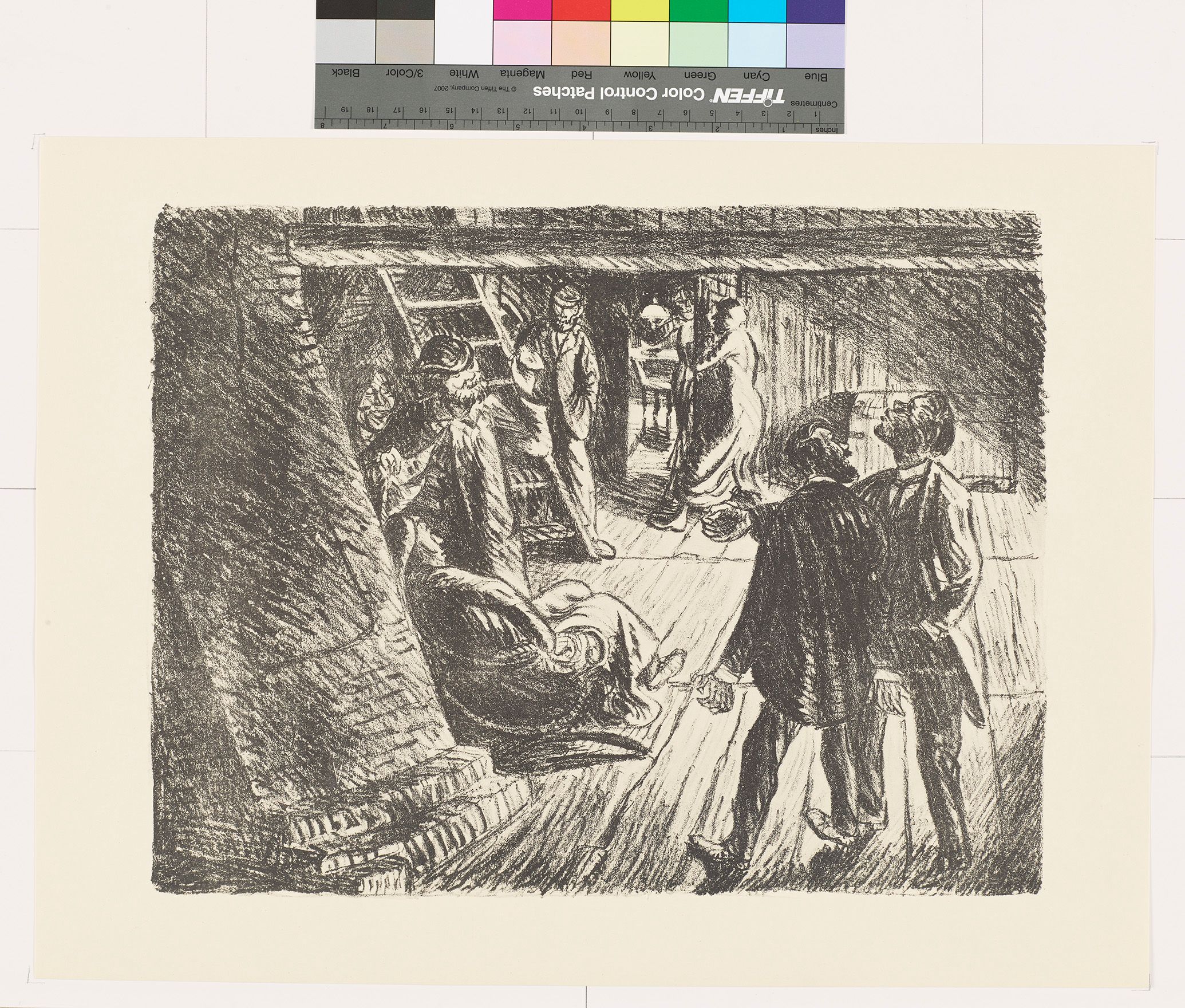 Skizze von mehreren Menschen in einem Raum. Links am Boden sitzt eine Frau. Oben in der Mitte des Bildes ist ein Verhörraum.