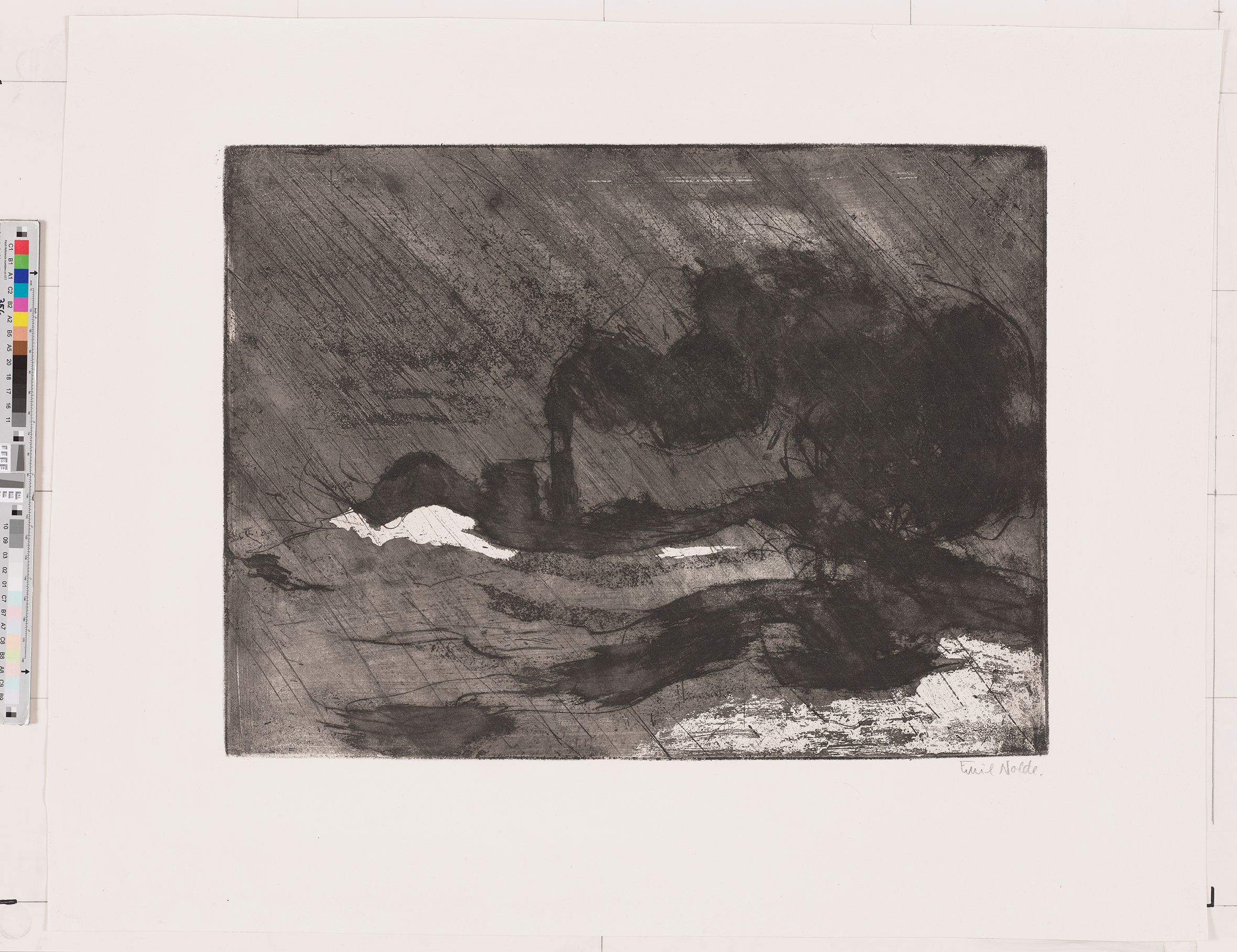 Auf einer wogenden See im Regen ist nur der schwarze Umriss eines Dampfschiffes mit stark qualmenden Schlot im Hintergrund zu erkennen.