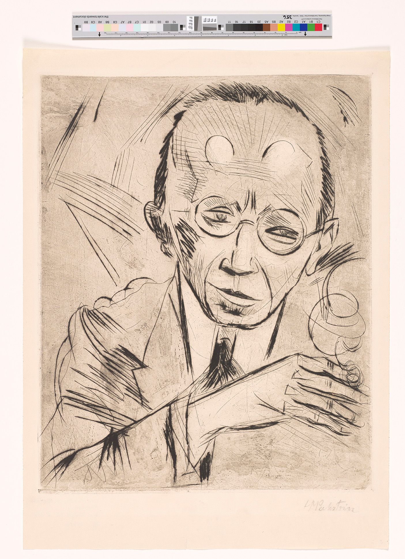 Portrait des deutschen Theater- und Kunstkritikers Dr. Paul Fechter. Im Anzug mit Krawatte und Brille wendet er sich halb nach rechts. Zwei Kreise auf seiner hohen Stirn mit Geheimratsecken wirken so, als wäre seine Brille gleichermaßen auf seiner Nase und auf die Stirn geschoben dargestellt.