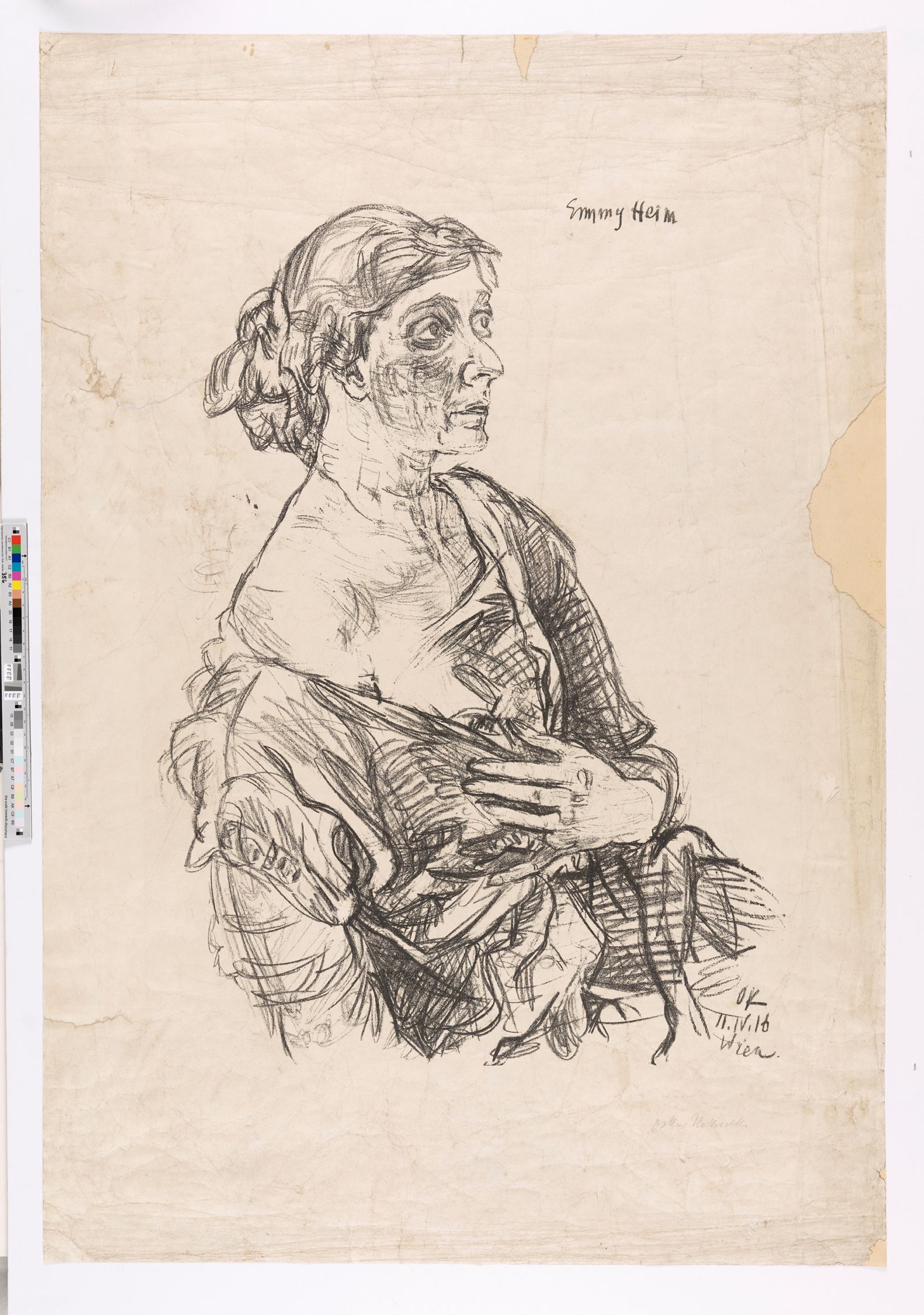 Zeichnung. Seitenprofil von Emmy Heim mit dunklen Stellen im Gesicht und zerrissenem Kleid.
