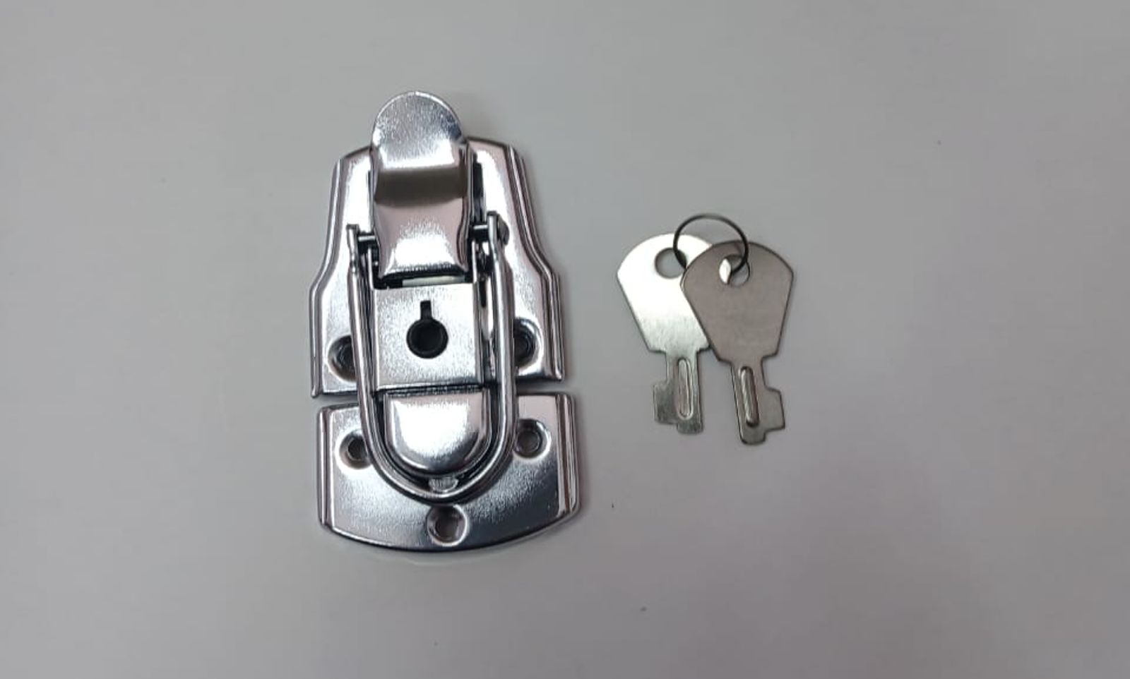 Chapa Maletin con llave