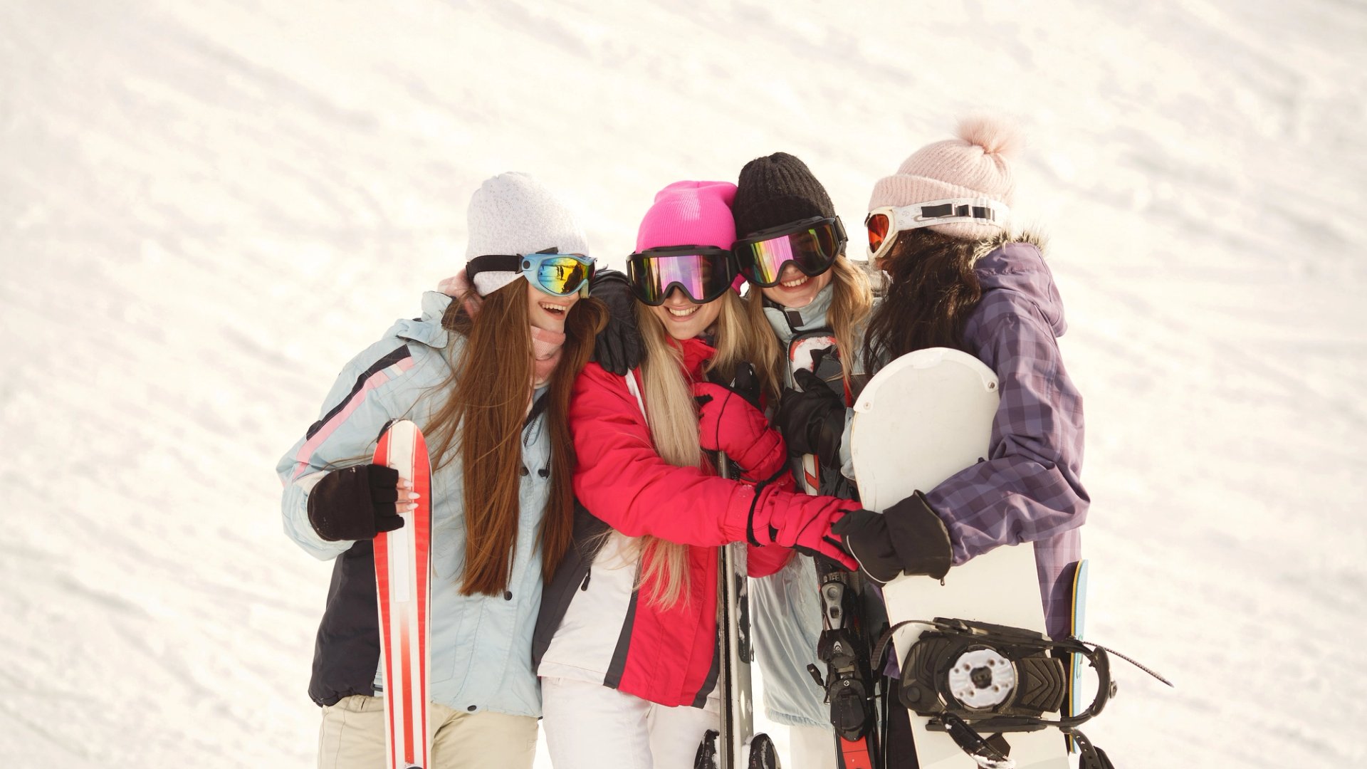 Best Japan Ski Resorts for Families: Teenagers