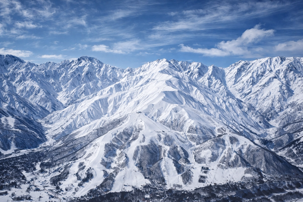 Best Ski Resorts in Japan for Real Vertical and Long Runs