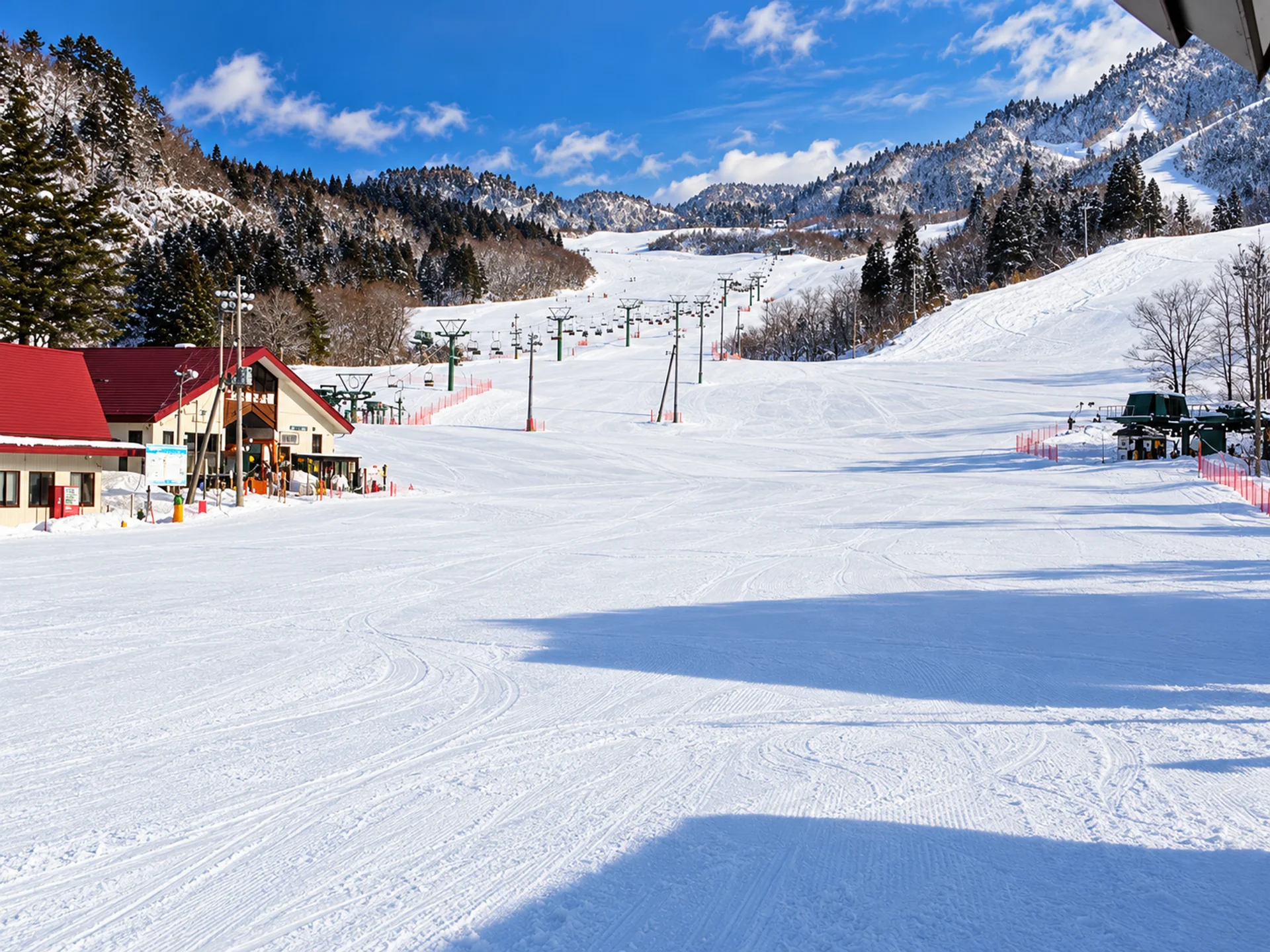 lovely day at Mikawa Onsen ski resort