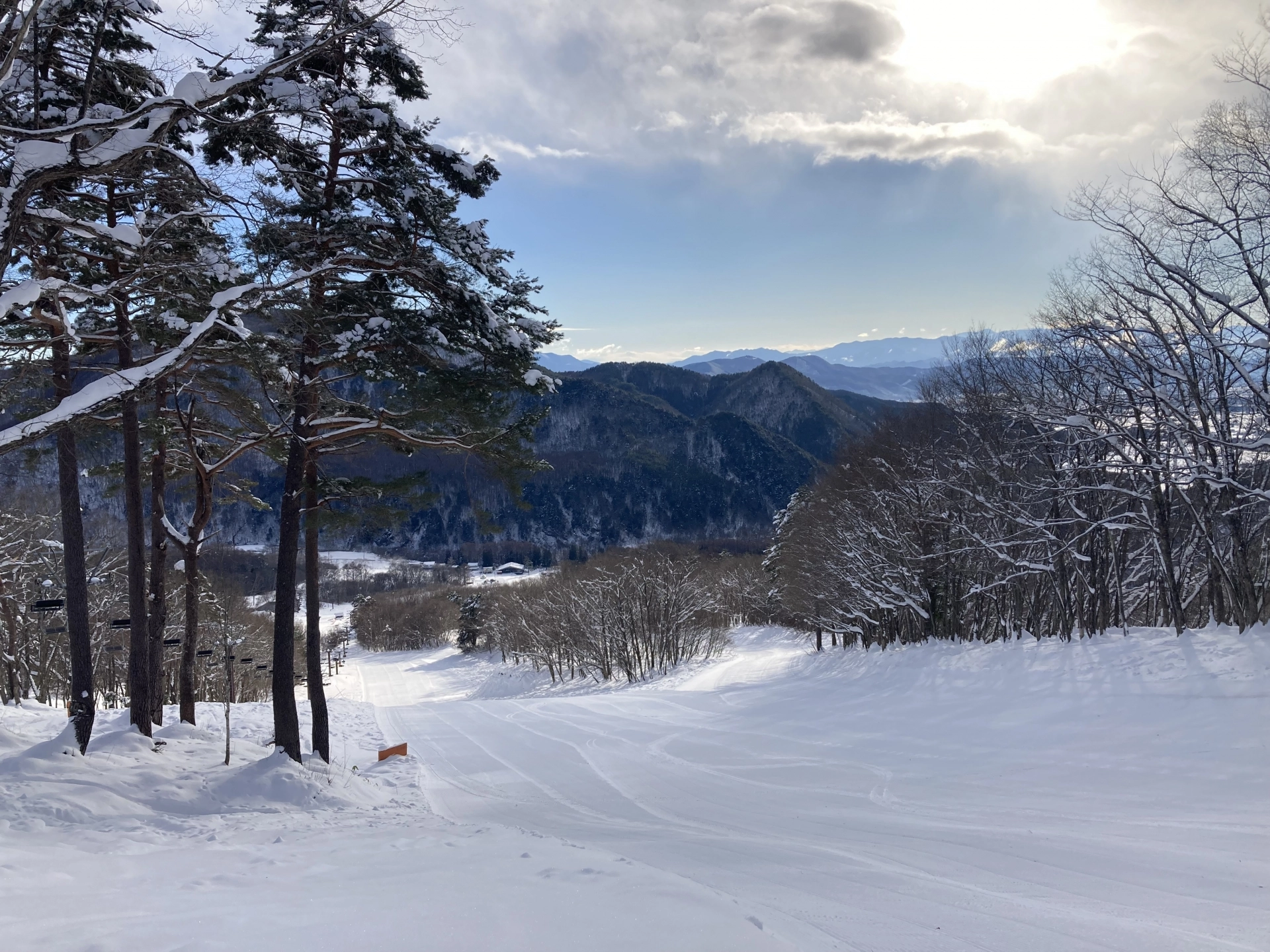 Long ski run at Hakuba