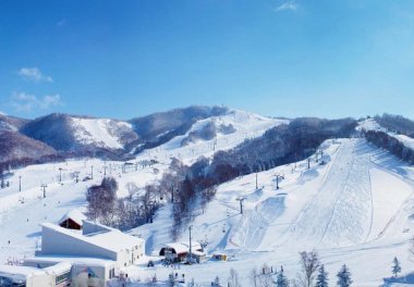 View of Mt Racey ski mountain
