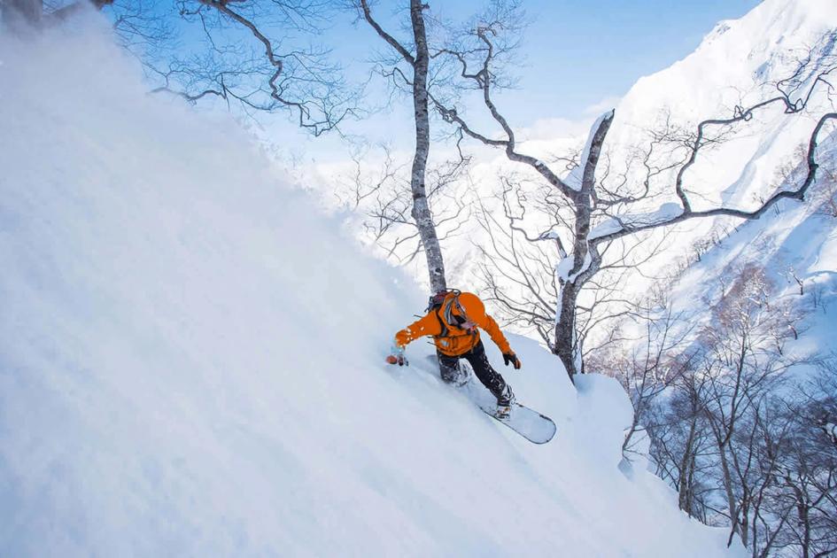 Gunma Ski Resorts Guide — Powder, Onsen, Easy Tokyo Access
