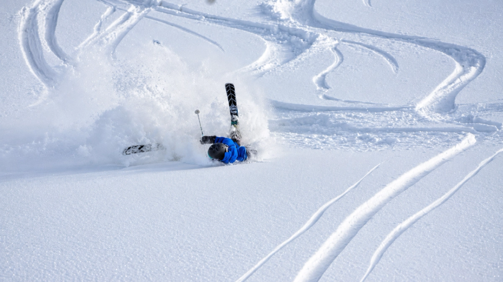 Skiing fail in japow