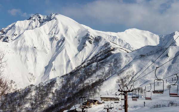 Impressive M Mountain with chairlifts