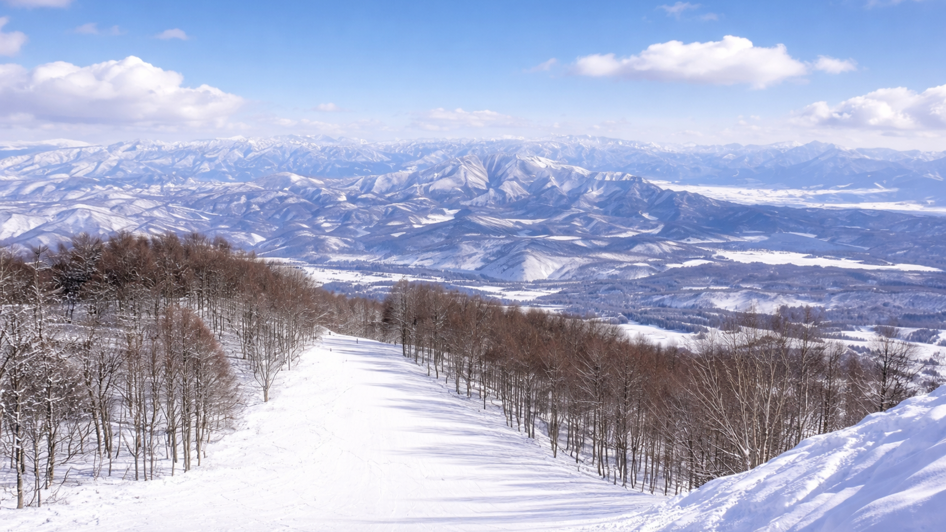 Myoko Suginohara ski run with valley views