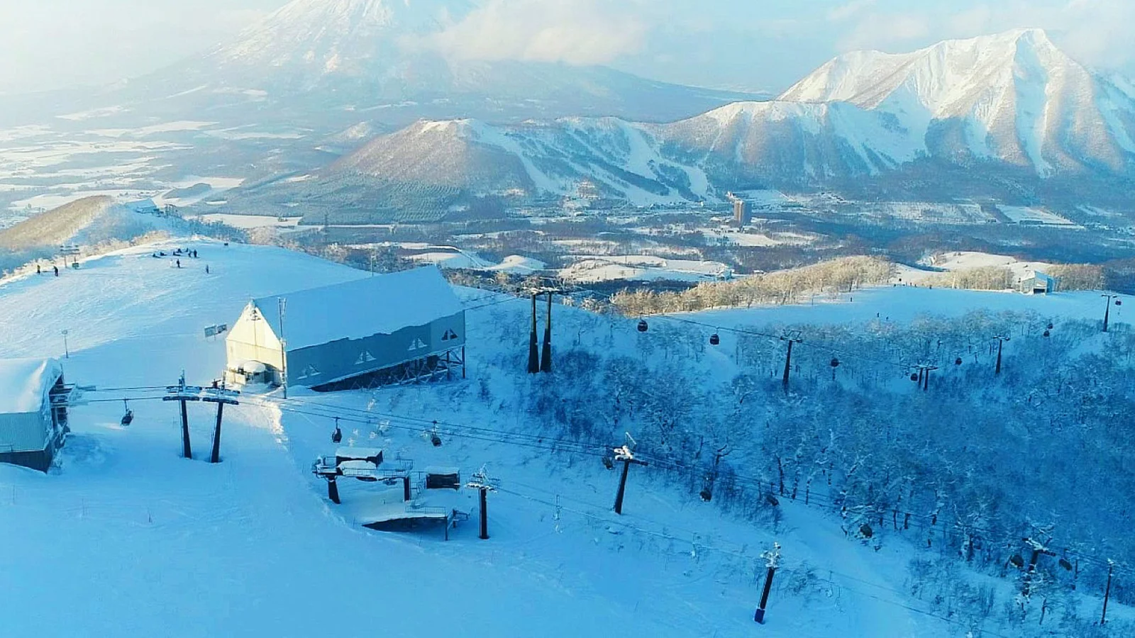 Sensational views of Rusutsu covered in snow