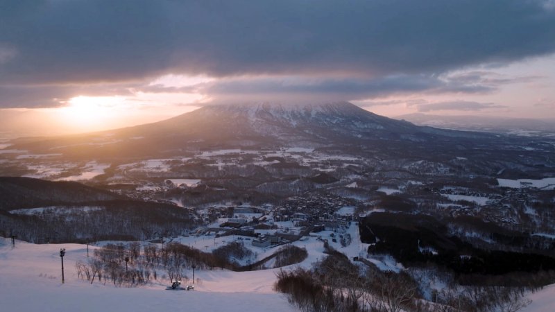 Views from Grand Hirafu at sundown
