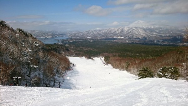 Piste run at Urabandai with views over the lake