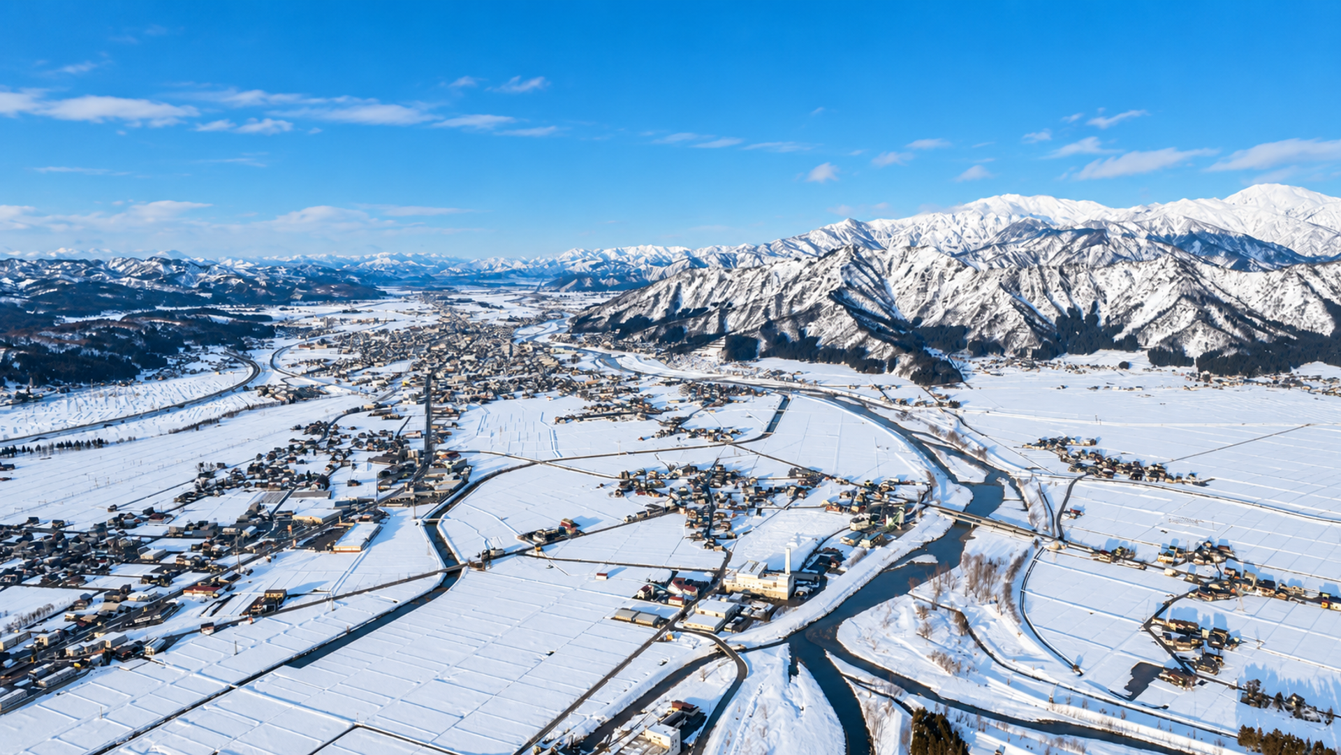 Echigo Yuzawa valley covered in snow