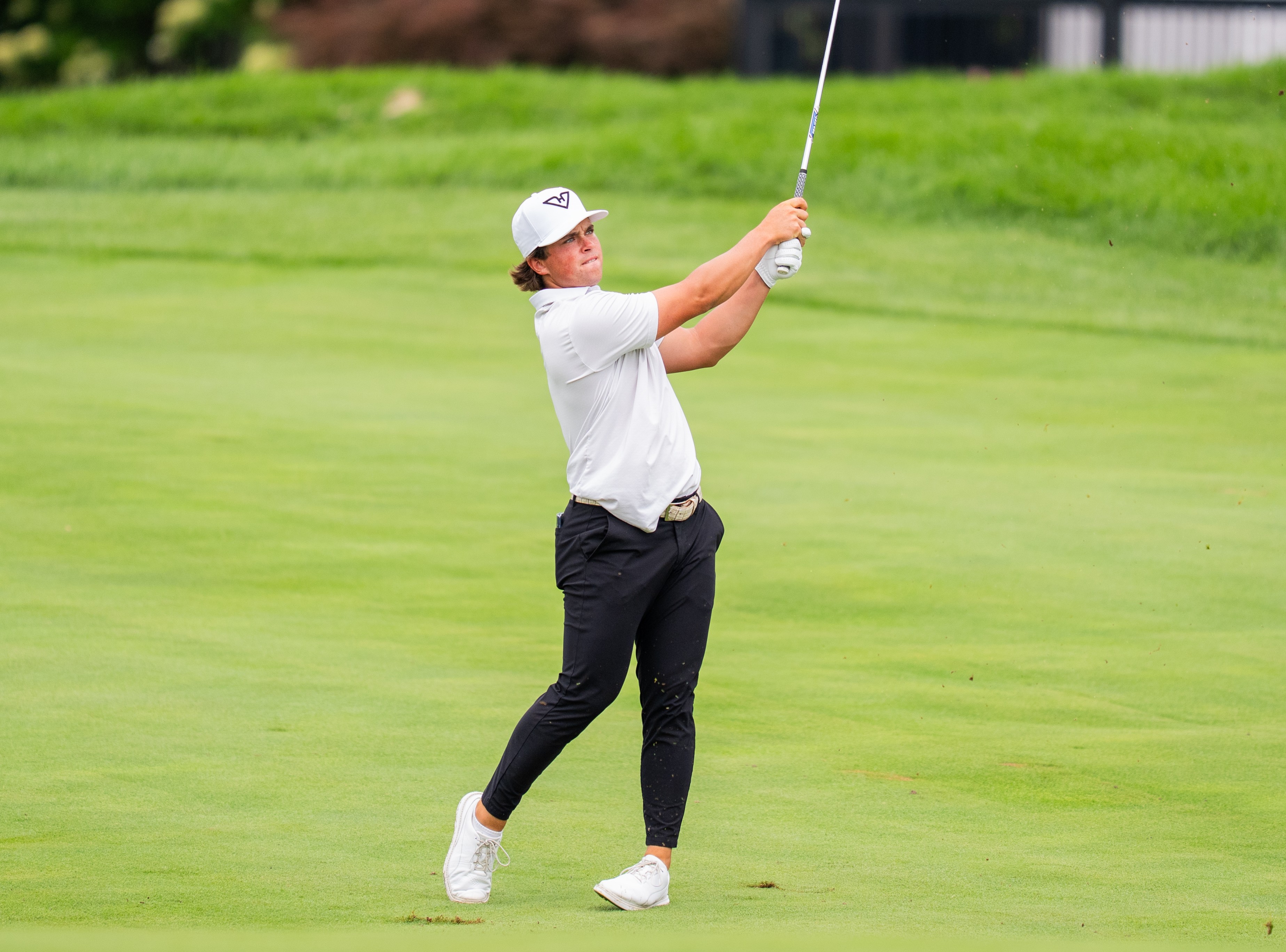 Rd. 3 recap: Crowded leaderboards set up thrilling finish