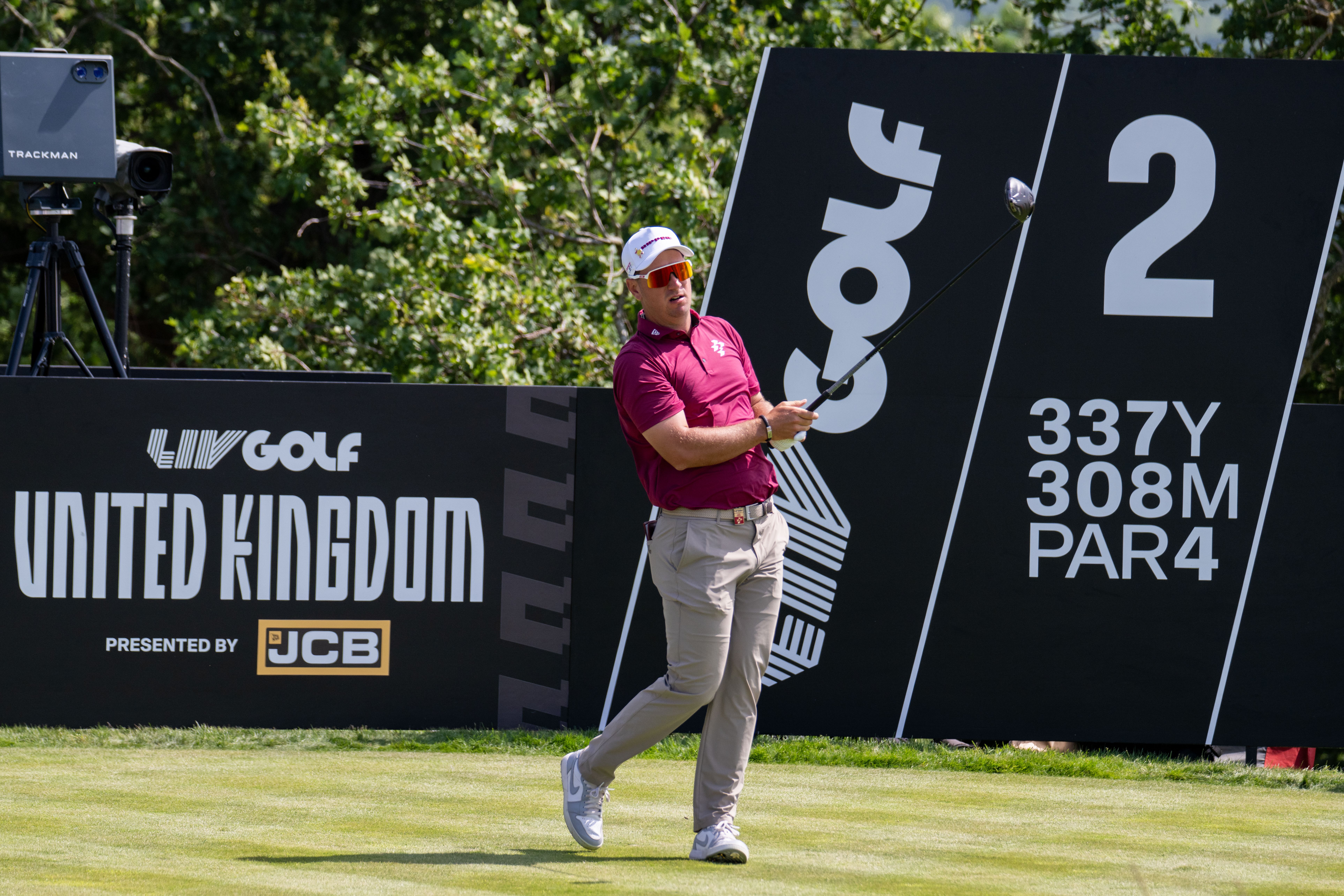 Lucas Herbert leads after Round 2 at LIV Golf UK at JCB 2026.