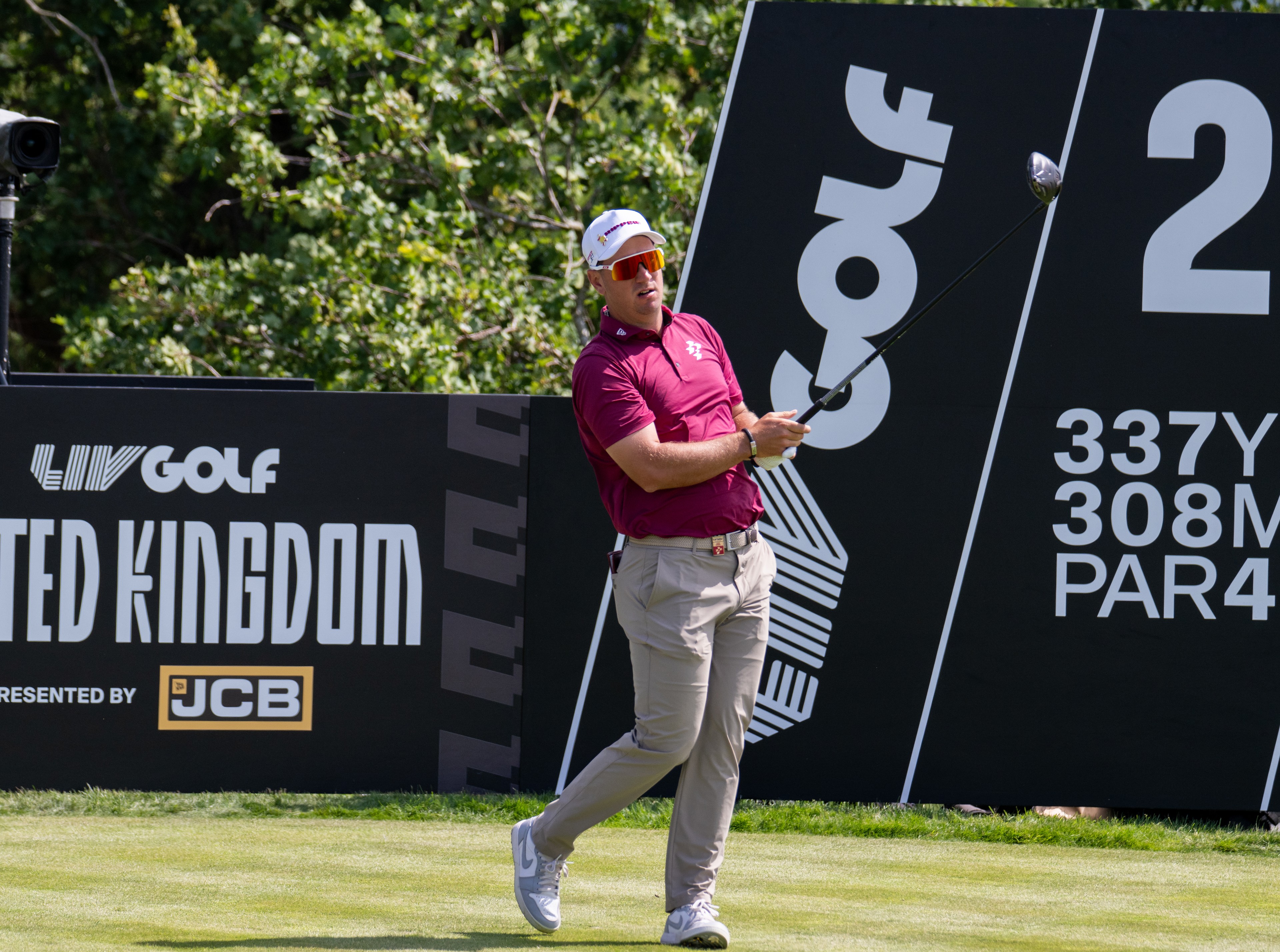 Lucas Herbert leads after Round 2 at LIV Golf UK at JCB 2026.
