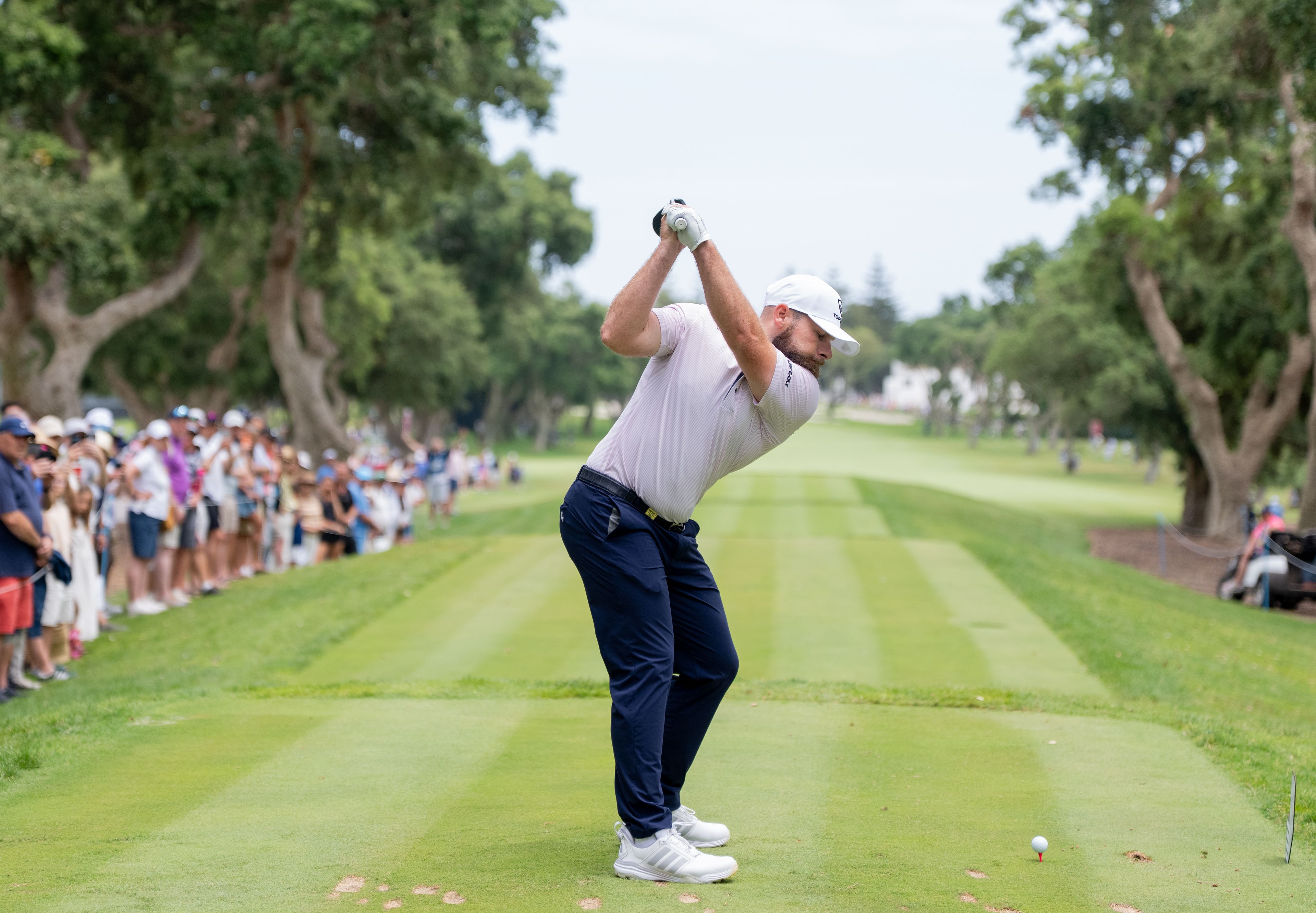 Rd. 3 recap: Hatton takes two-shot lead into Sunday at LIV Golf Andalucia; 4Aces GC tops team leaderboard