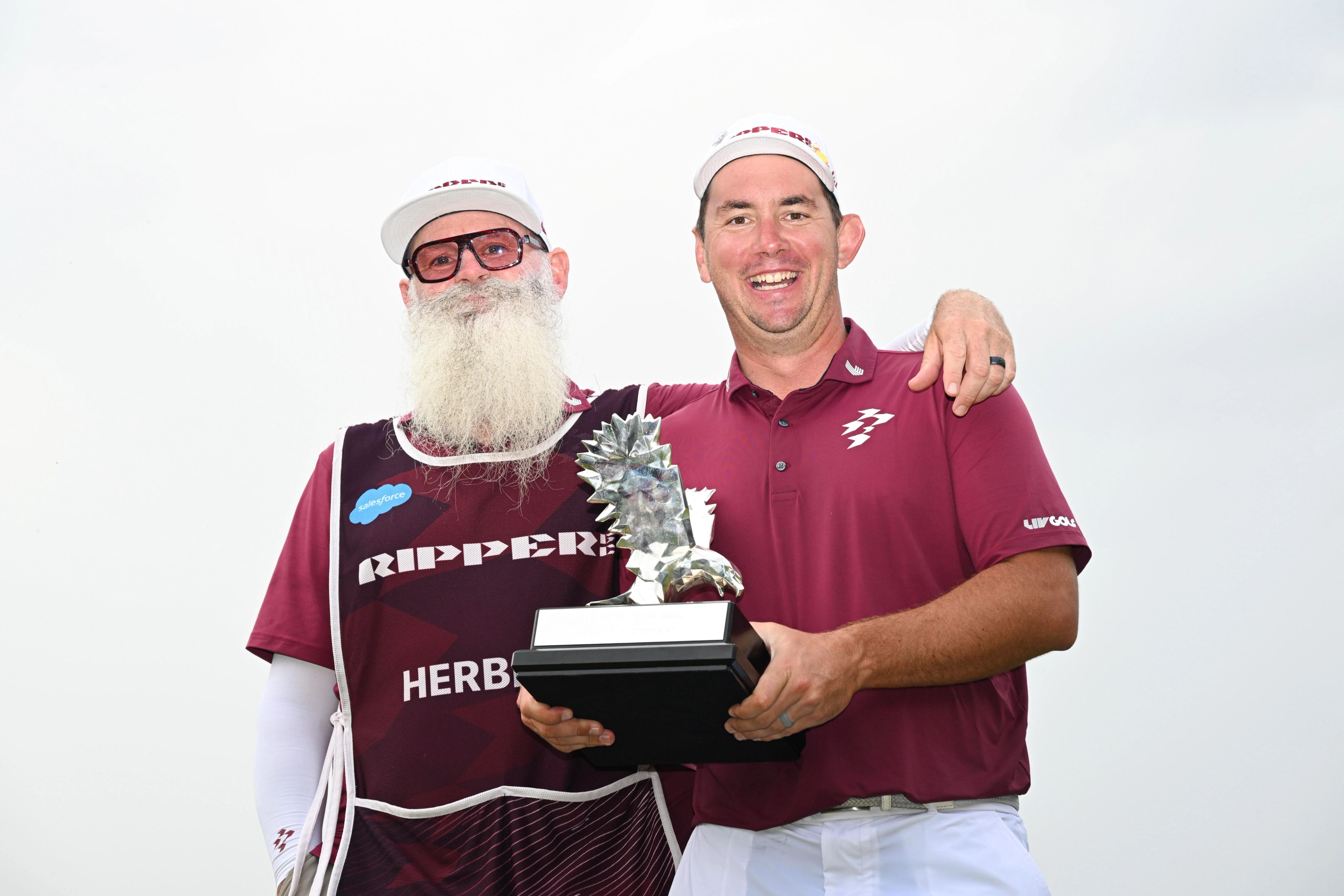 Herbert goes wire to wire in Virginia; 4Aces GC top team