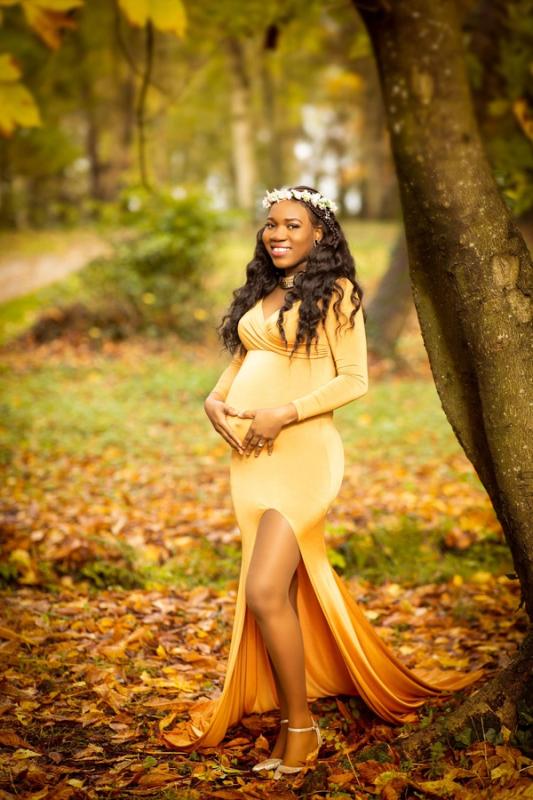 Maternity photography by Roma Pierzga