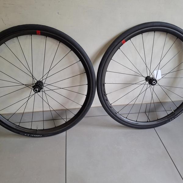 Roues carbone Fulcrum speed 25 disc