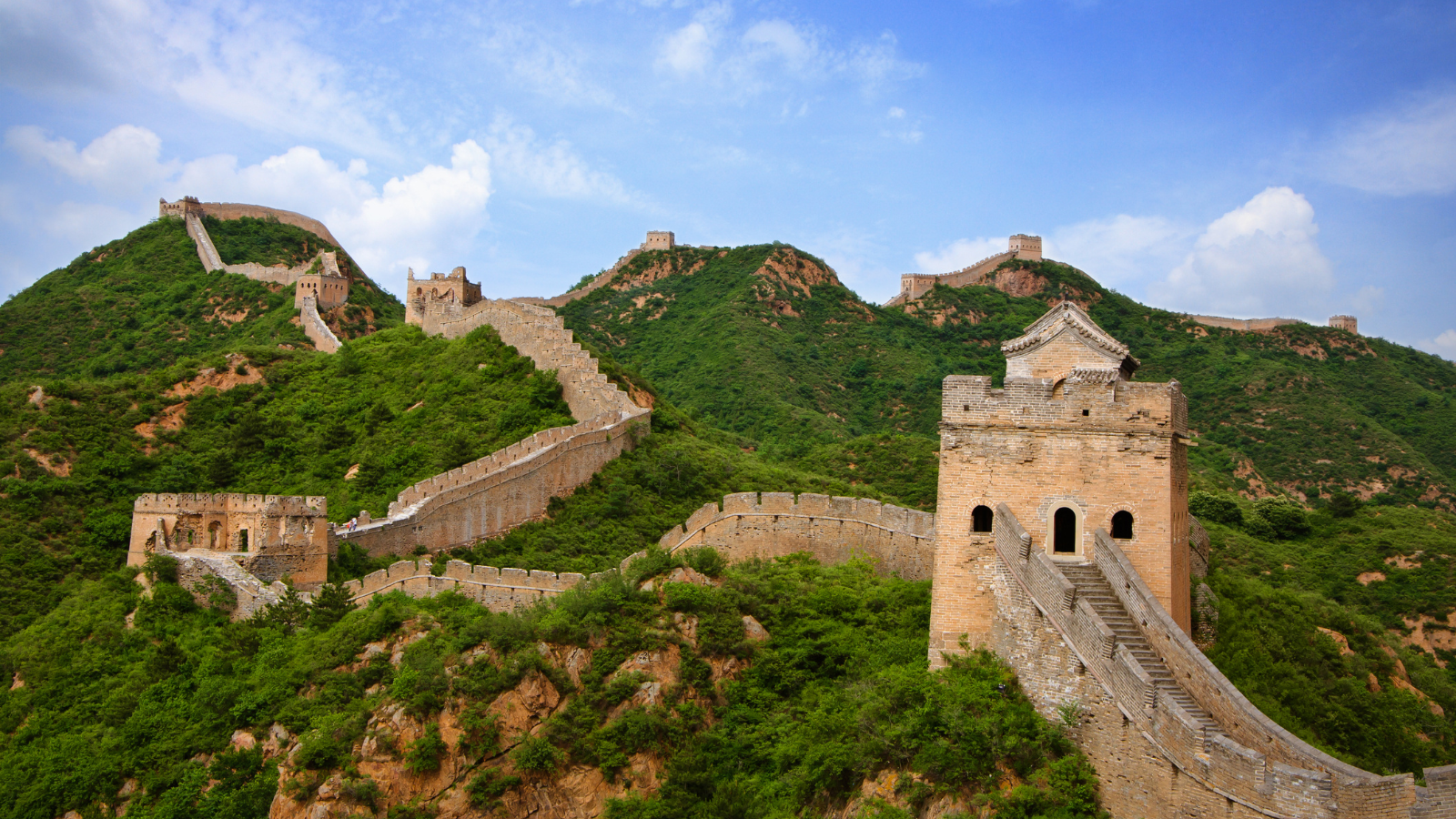 Chinh Phục Vạn Lý Trường Thành: Kinh Nghiệm Đứng Trên Đỉnh Kỳ Quan Thế Giới