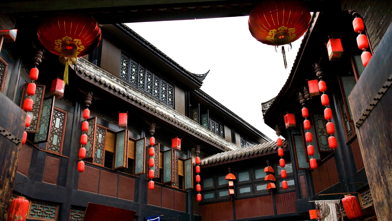 Khám Phá Phố Cổ Cẩm Lý Thành Đô Mùa Thu: Hành Trình Đắm Mình Trong Văn Hóa Và Ẩm Thực Tứ Xuyên